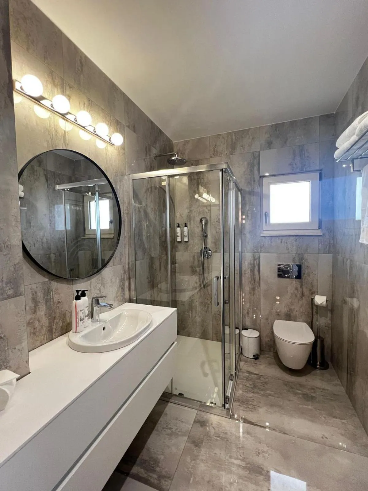 Shower in Boutique Hotel Balș