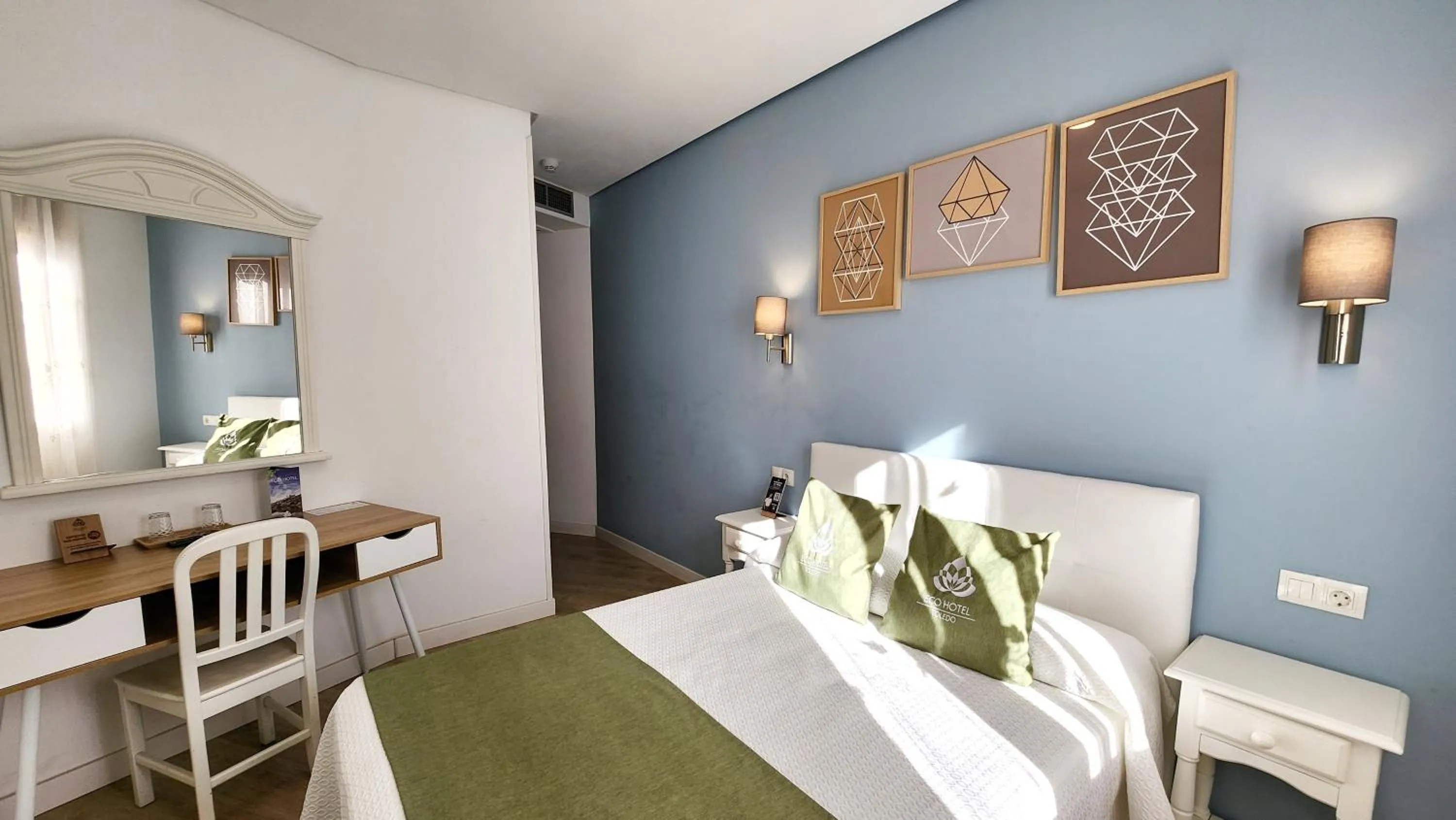 Bed in Eco Hotel Toledo