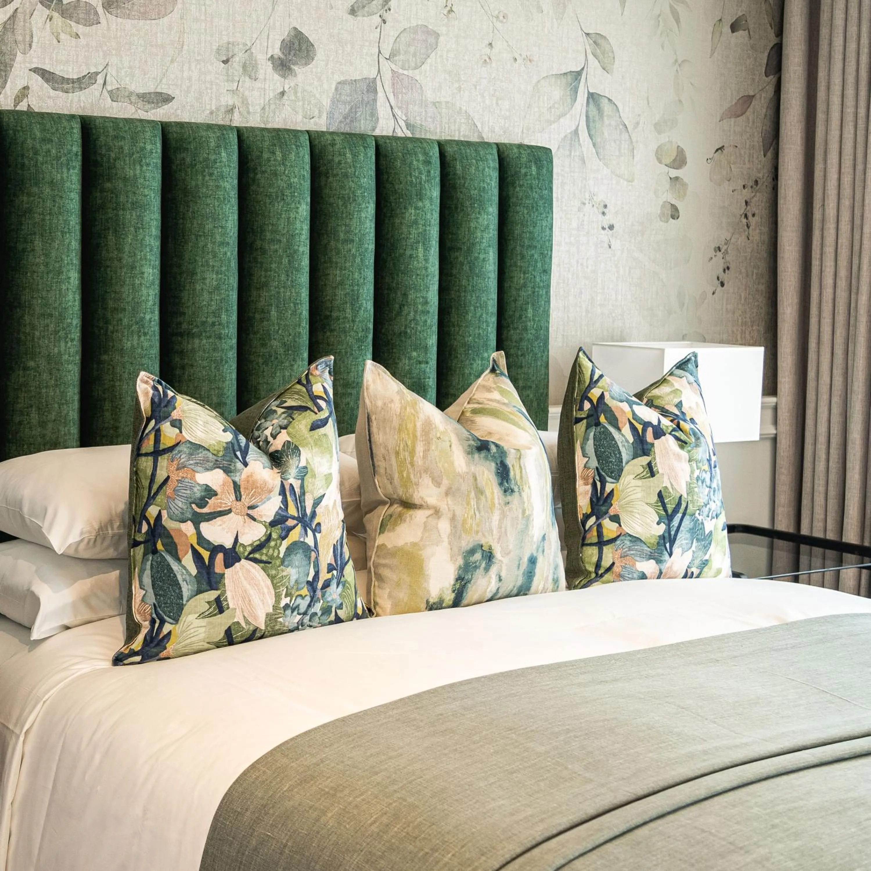 Bedroom, Bed in Steyn City Hotel by Saxon