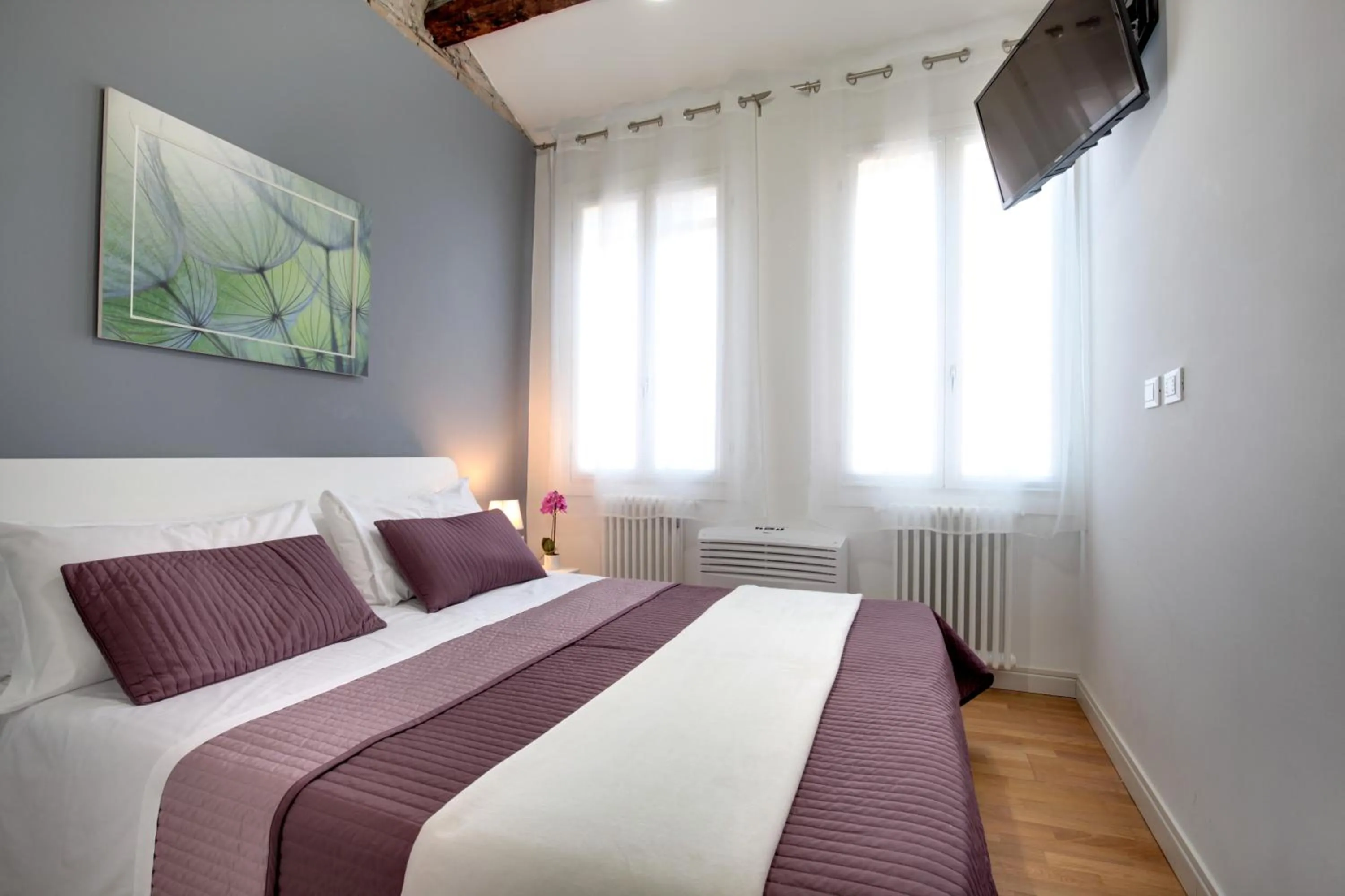 Botteri Palace Apartments by Wonderful Italy