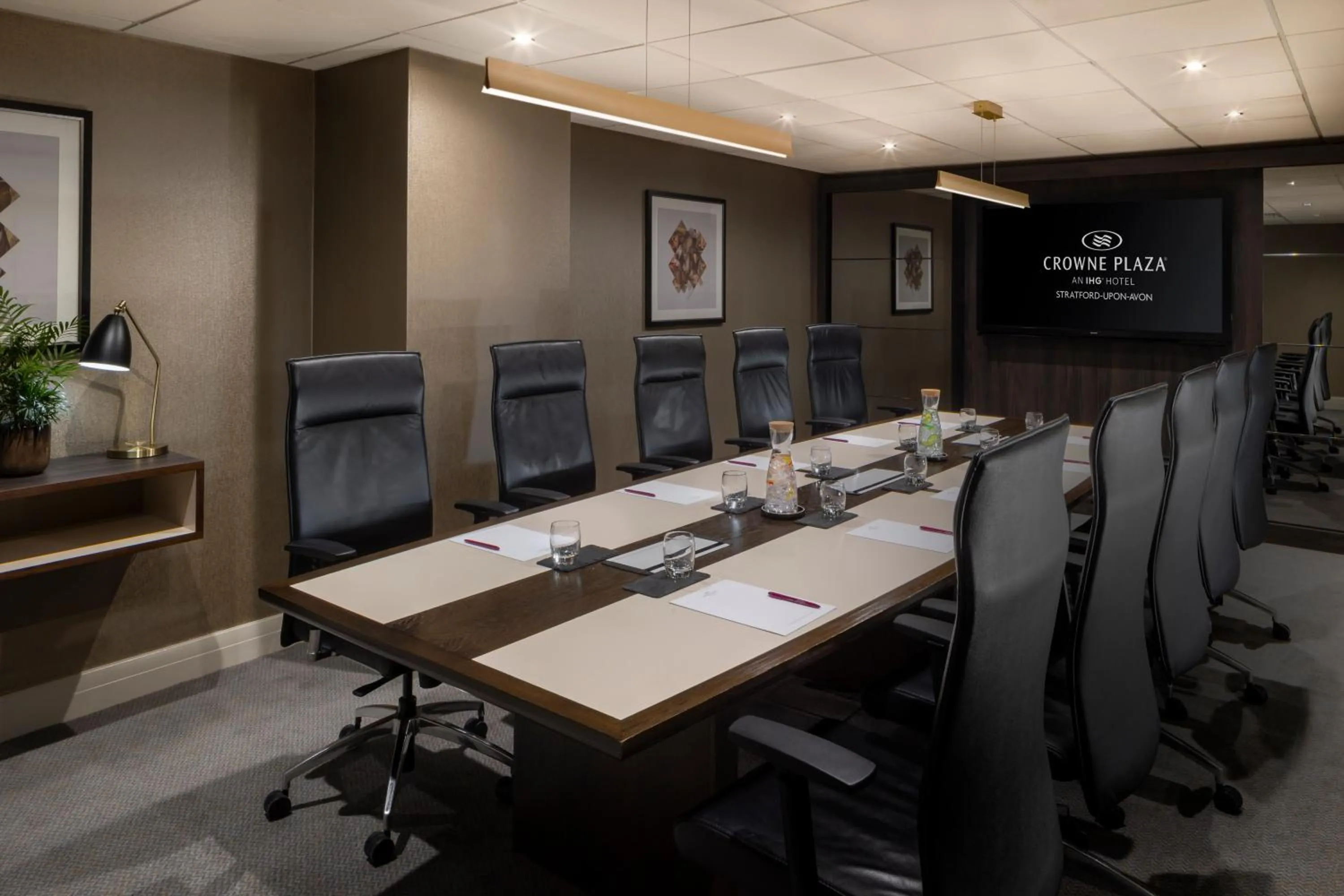 Business facilities in Crowne Plaza Stratford-upon-Avon by IHG
