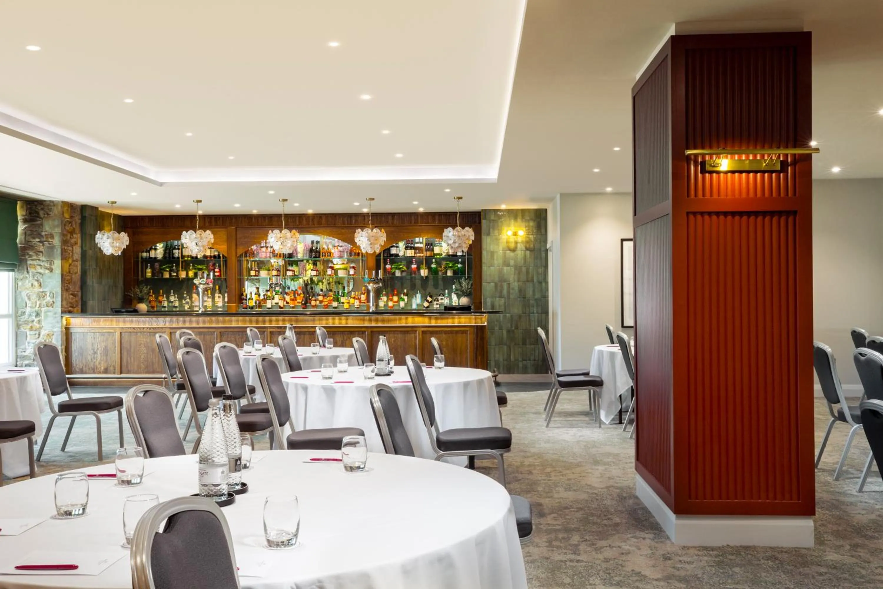 Meeting/conference room in Crowne Plaza Stratford-upon-Avon by IHG