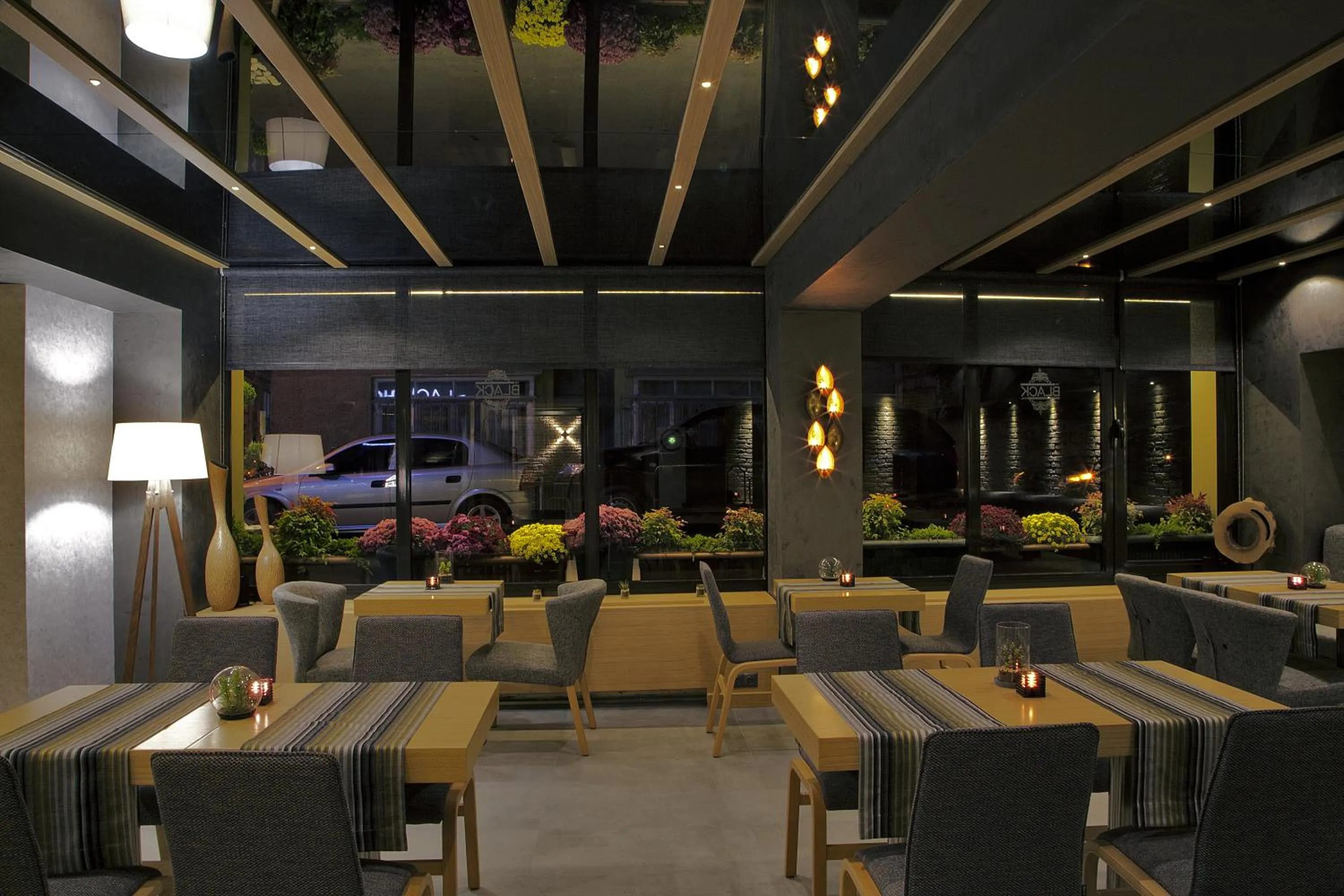 Communal lounge/ TV room in The Black Hotel