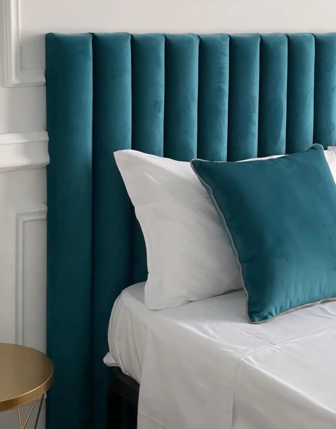 Bed in Hold Rome - Luxury Suites