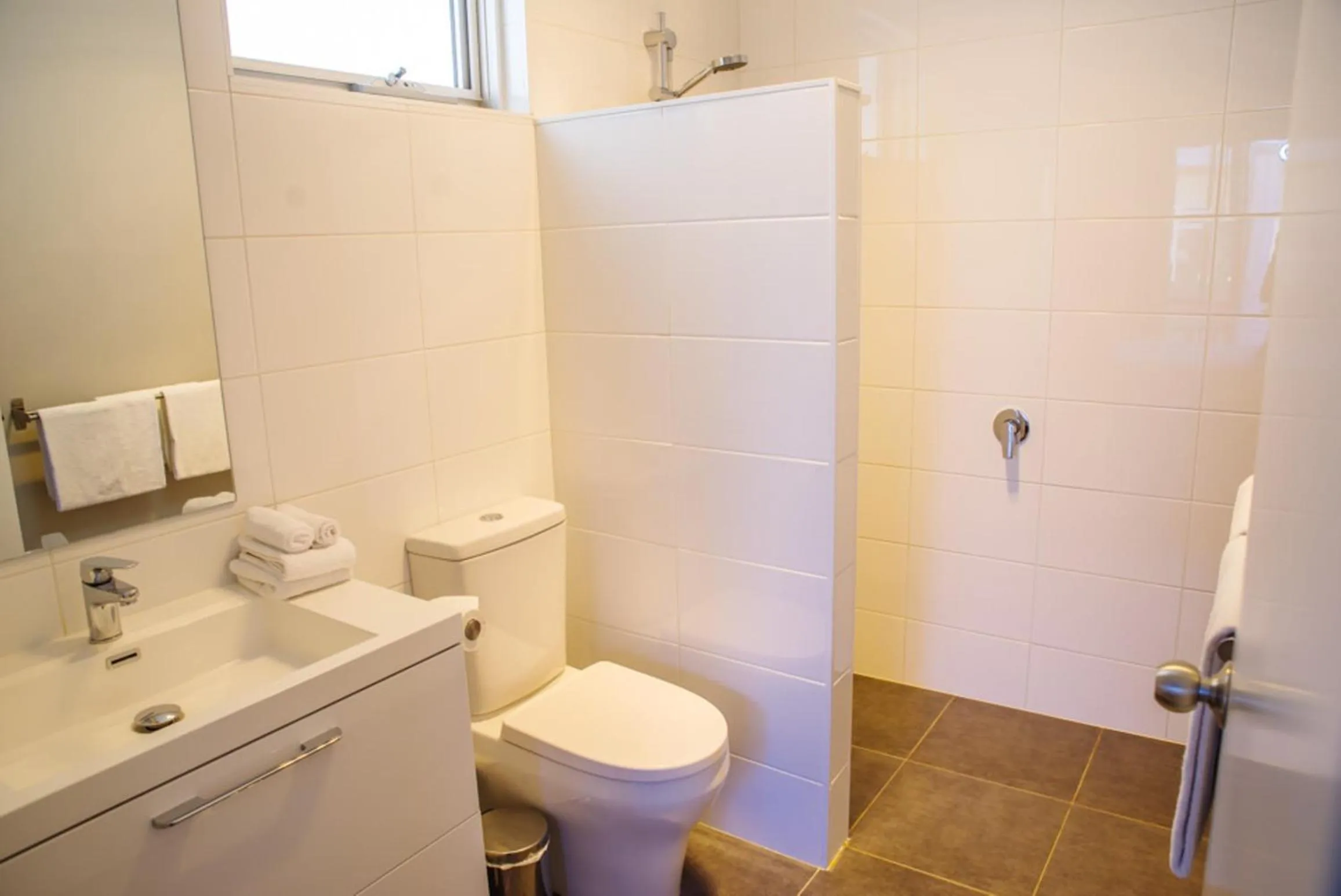 Shower in Maand Up Fremantle