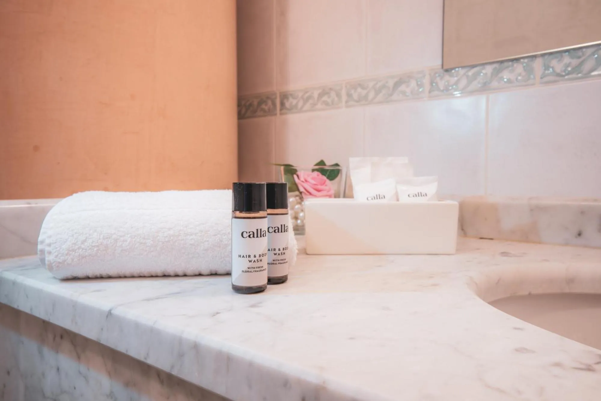 Pool view in Hotel Ristorante La Lanterna