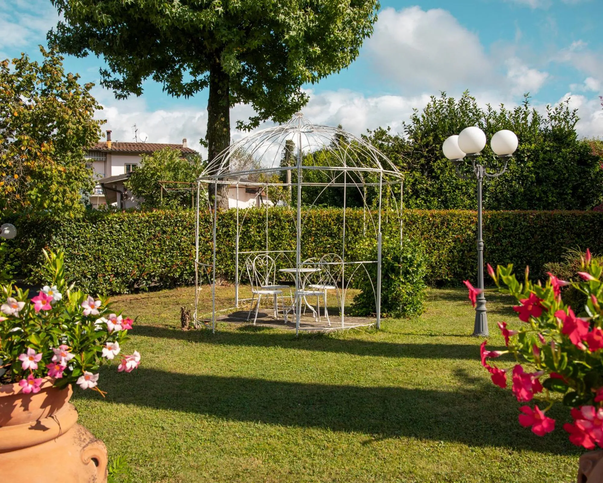 Garden in Hotel Ristorante La Lanterna