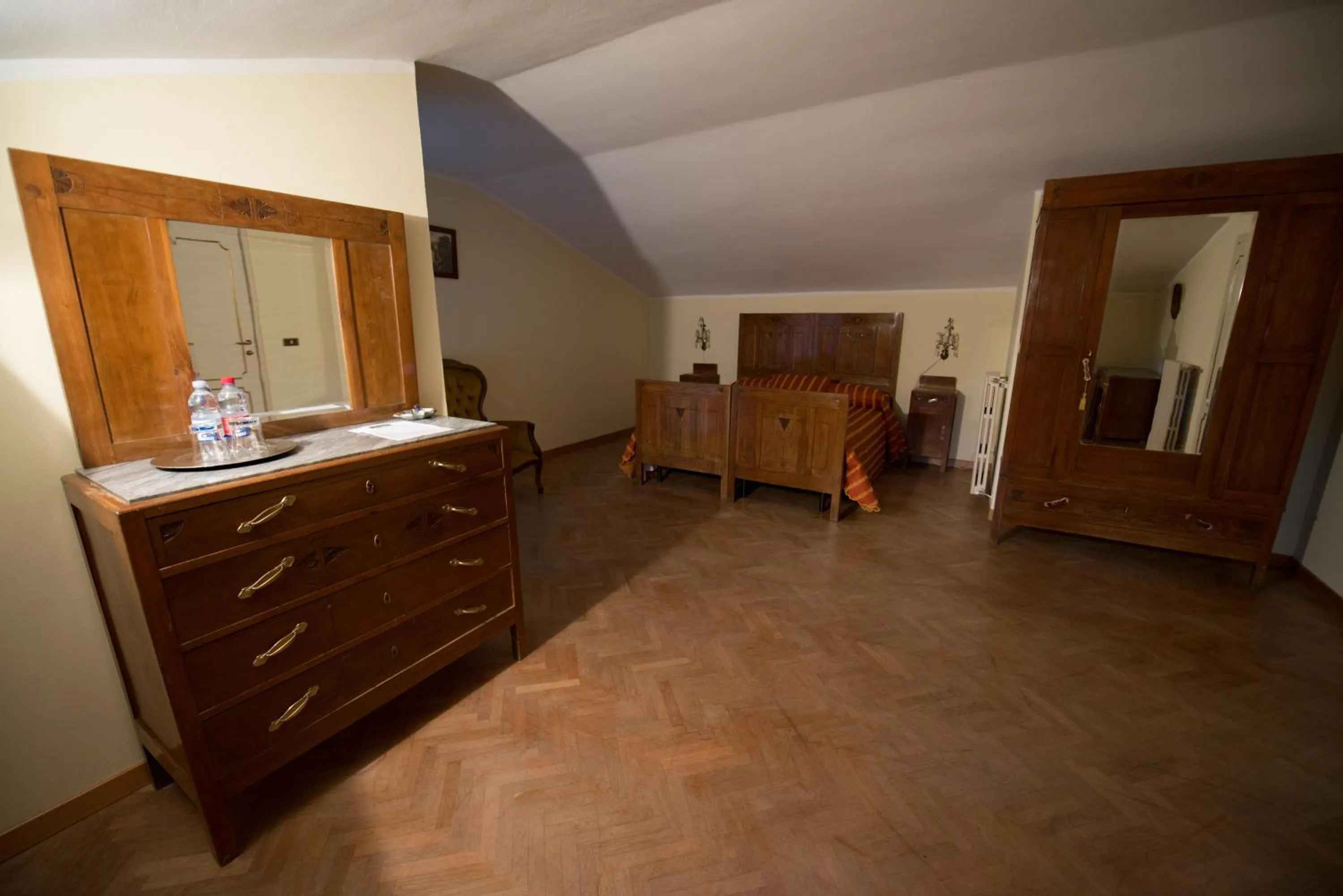 Photo of the whole room in Villa Sargiano