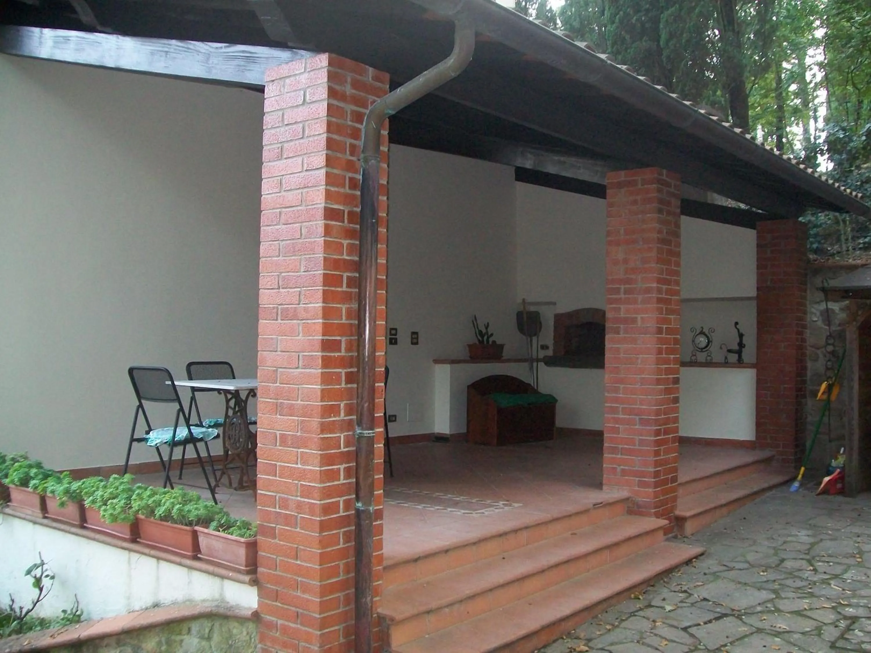 Facade/entrance in Villa Sargiano