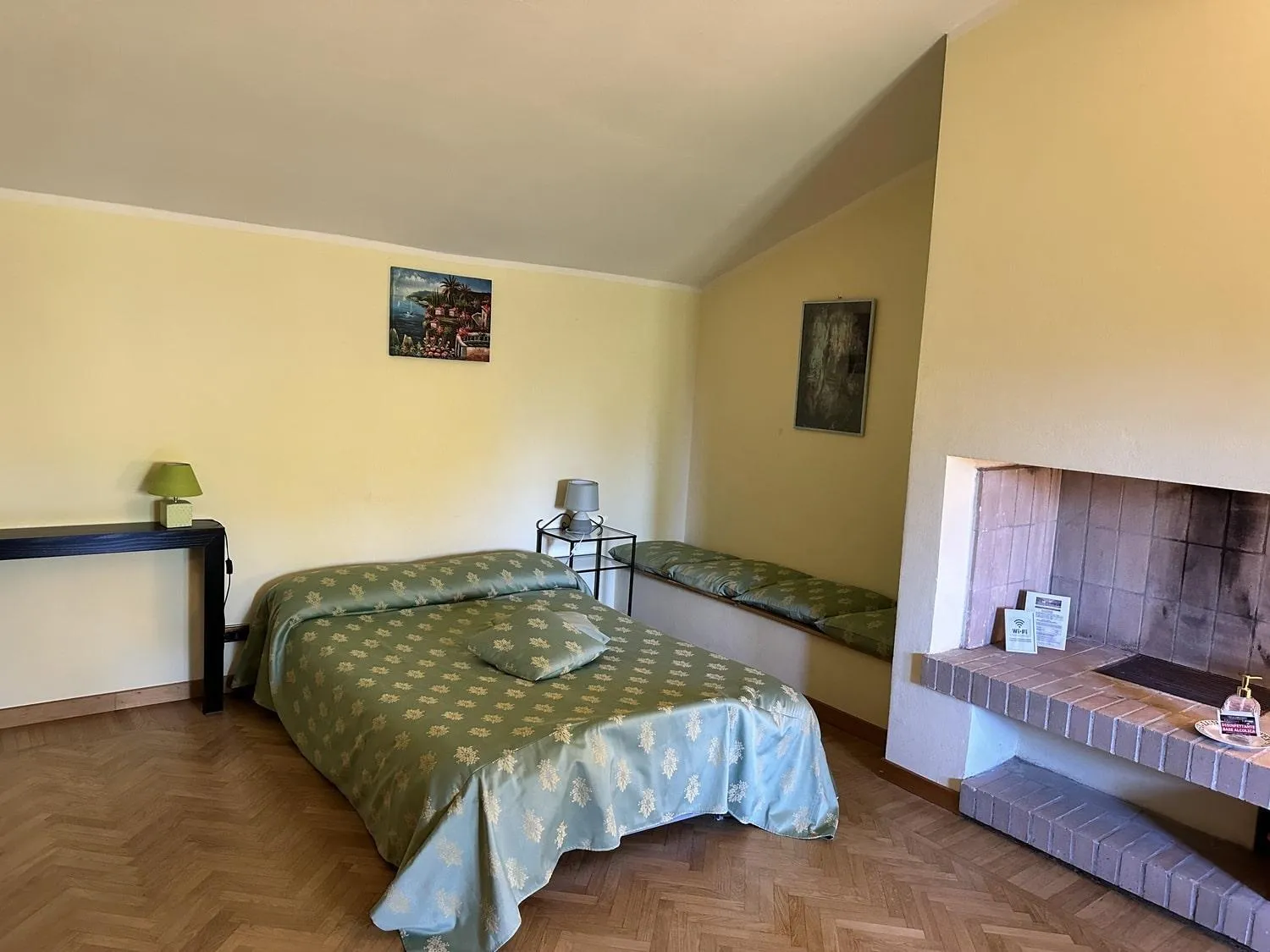 Bedroom, Bed in Villa Sargiano