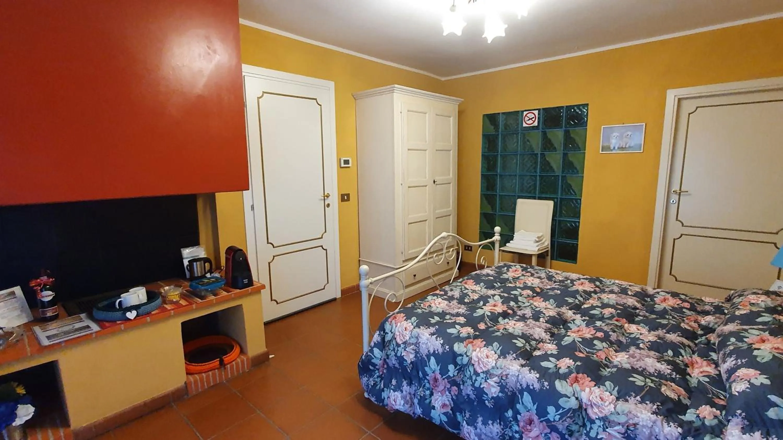Photo of the whole room, Bed in Villa Sargiano