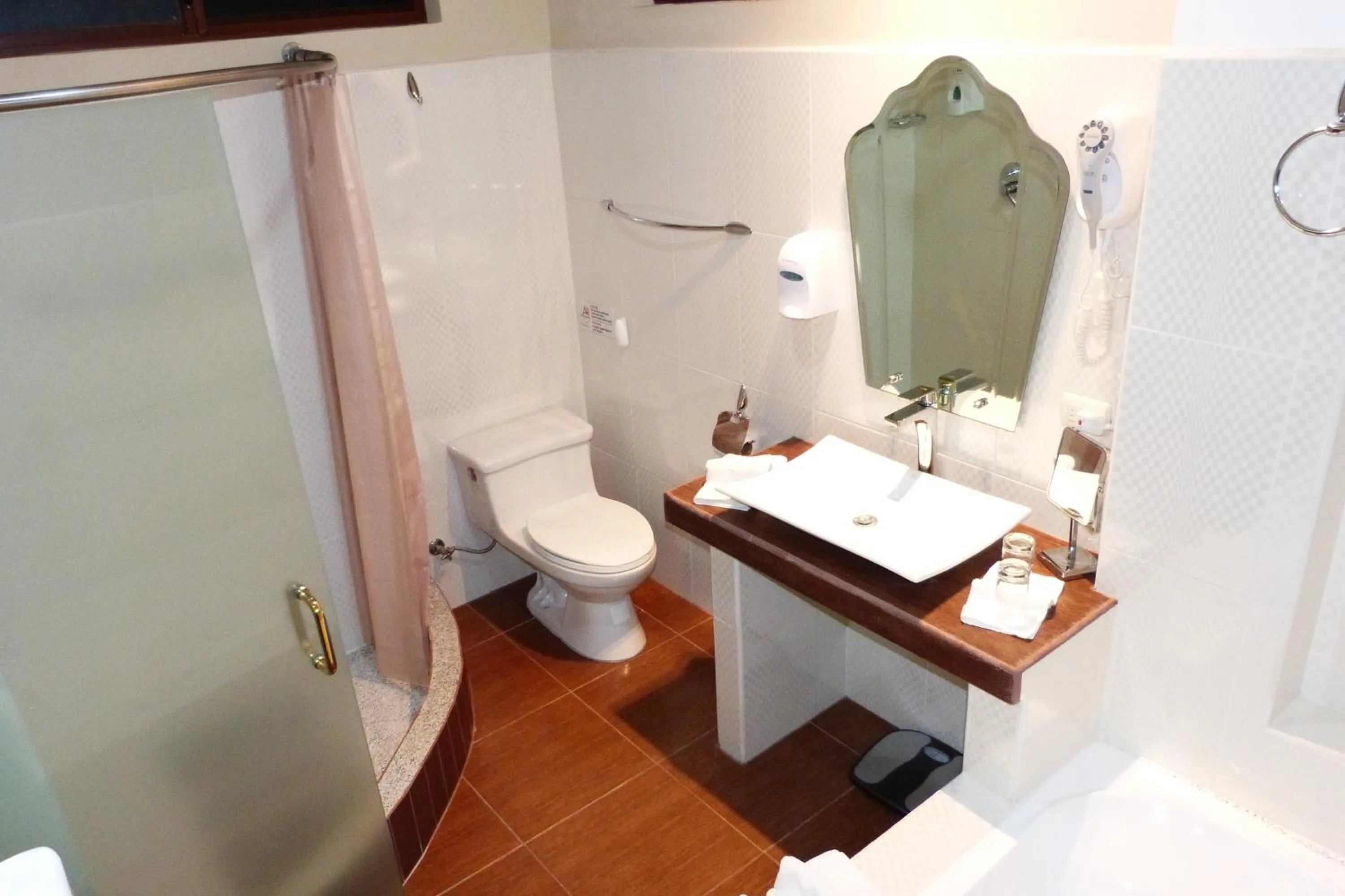 Bathroom in Hotel Palace Galapagos