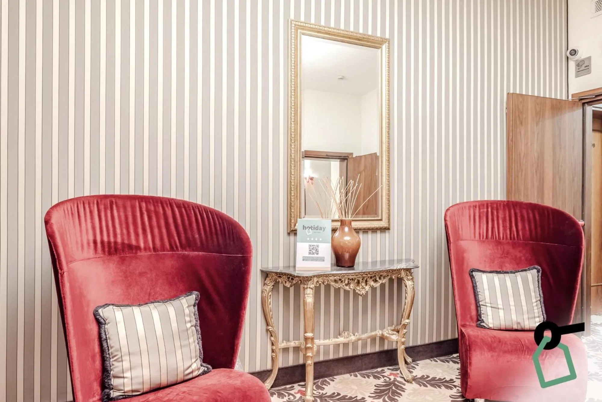 Lobby or reception in HOTIDAY Room Collection - Venezia Santa Lucia