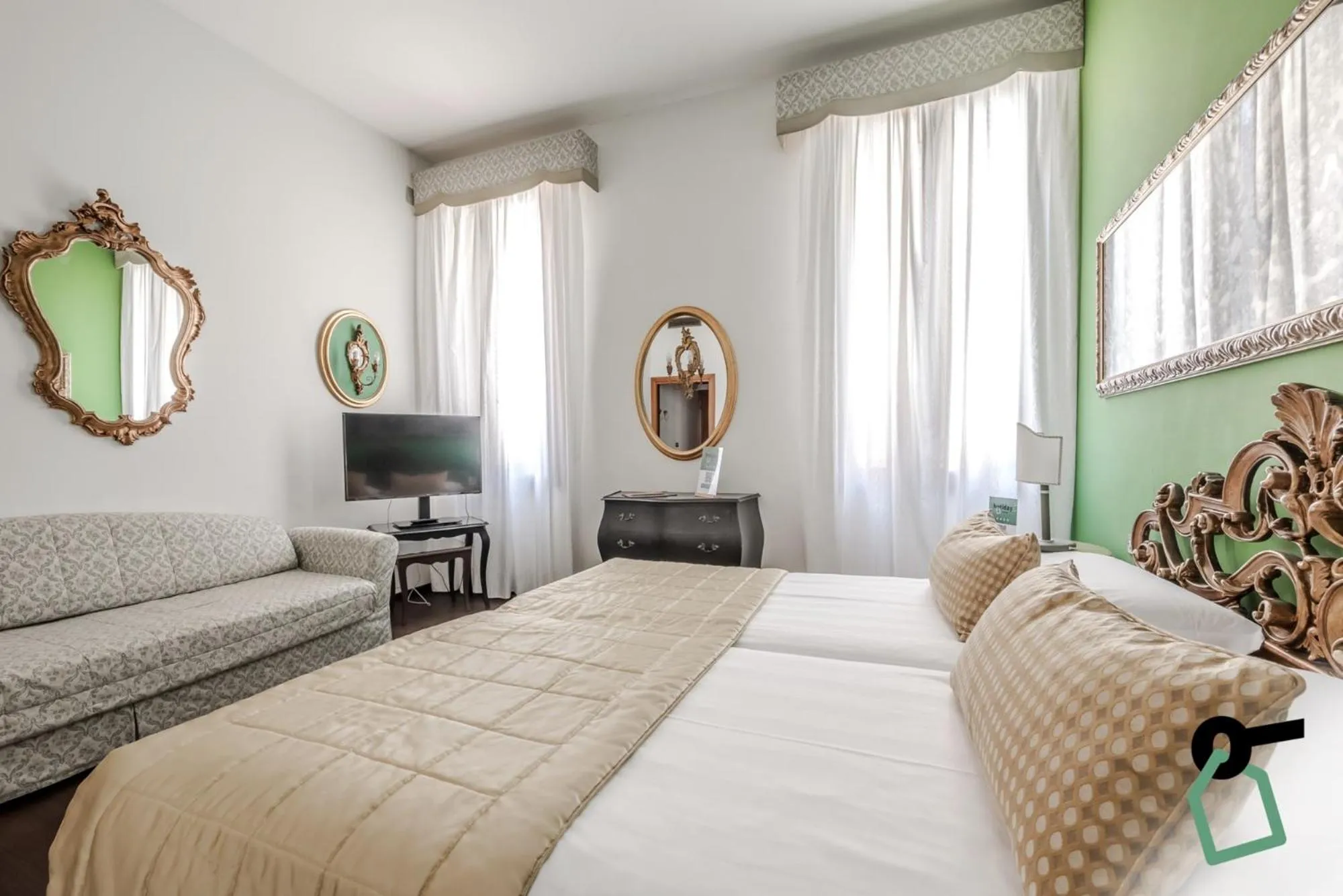 Photo of the whole room, Bed in HOTIDAY Room Collection - Venezia Santa Lucia