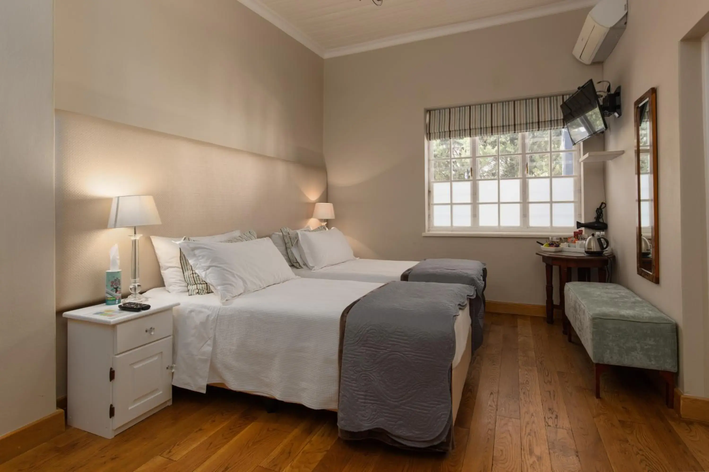 Twin Room in In Abundance Guest House Twin Room in In Abundance Guest House