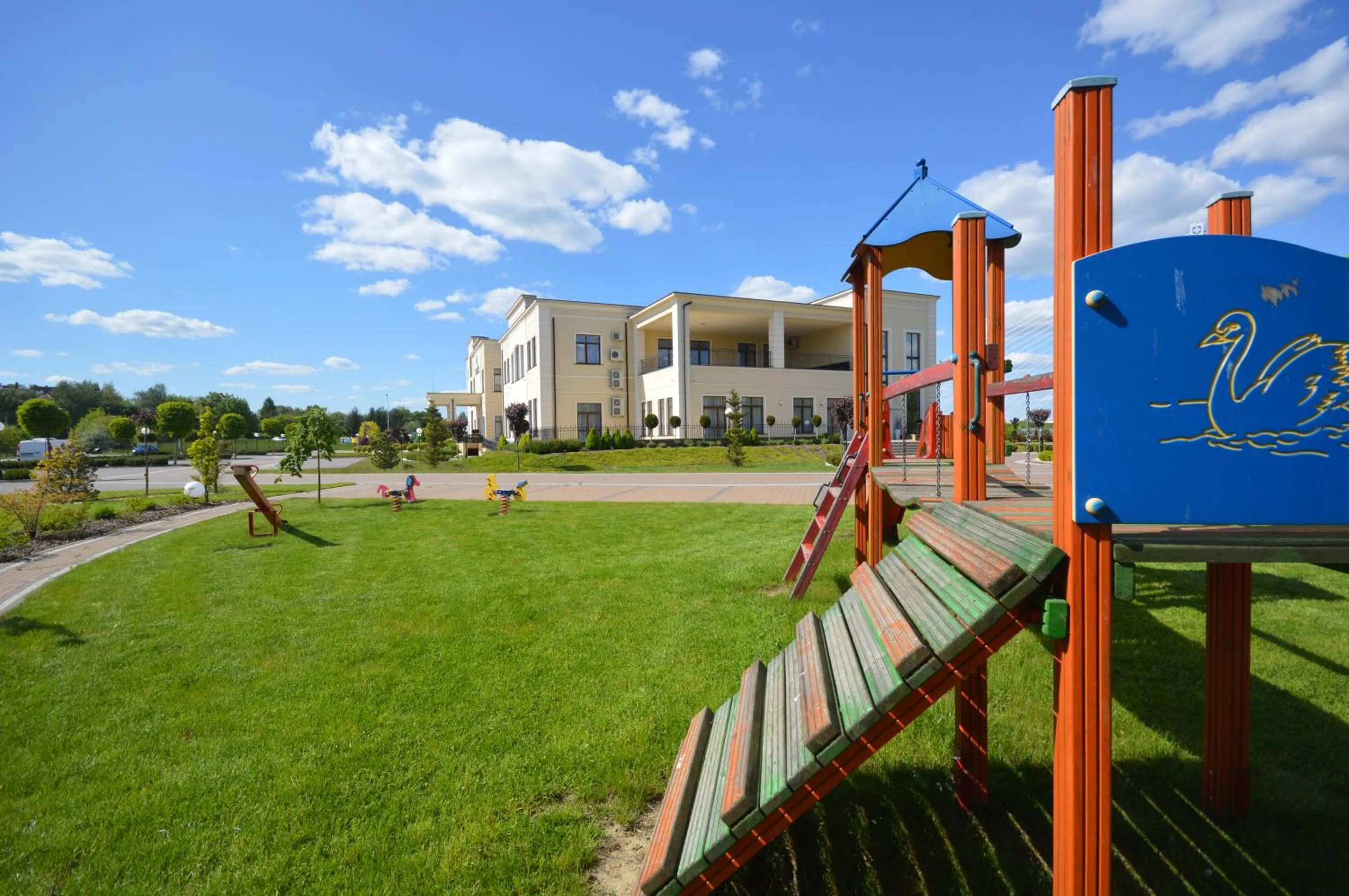 Children play ground in Alabaster Rezydencja