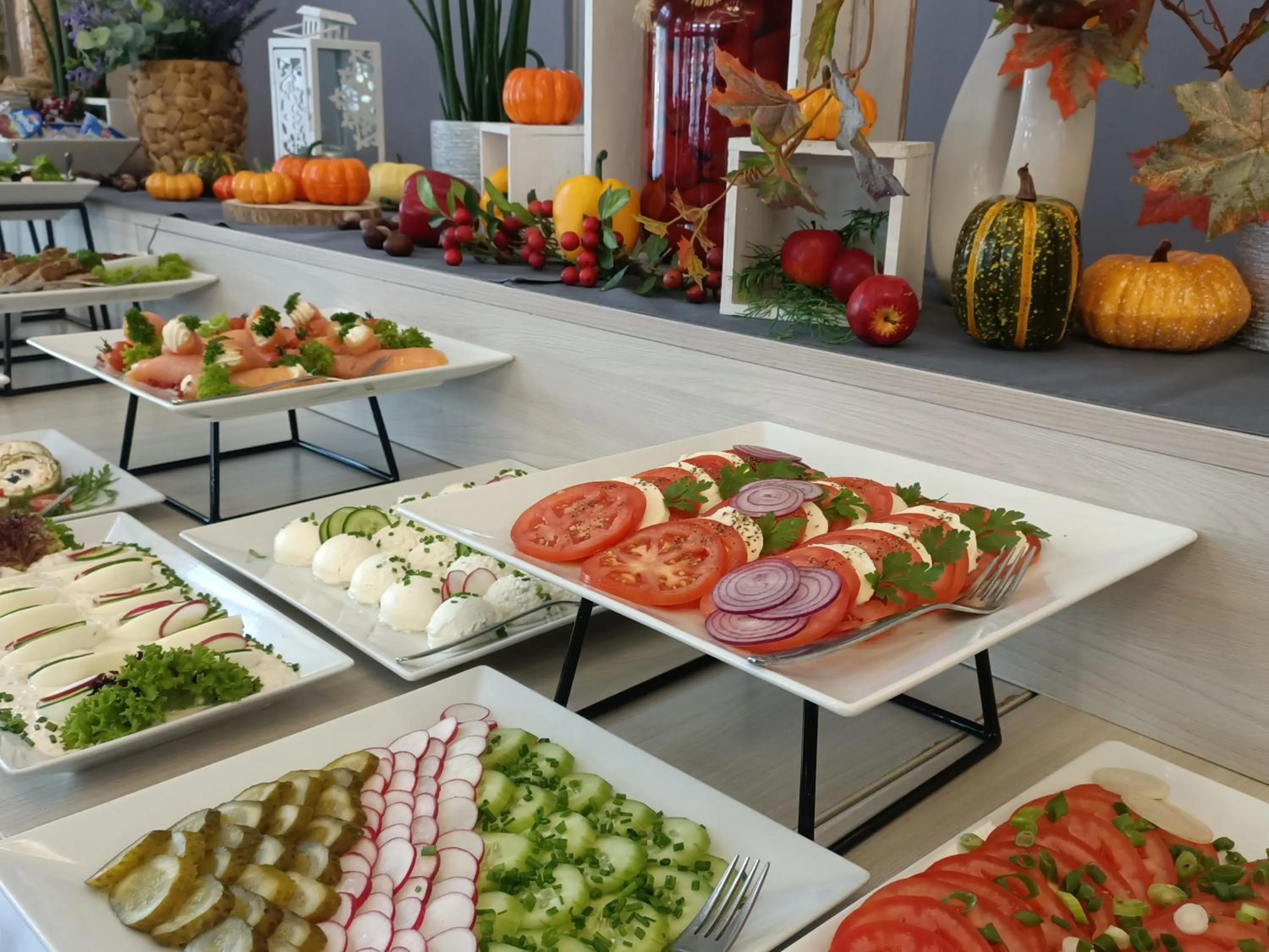 Buffet breakfast in Alabaster Rezydencja