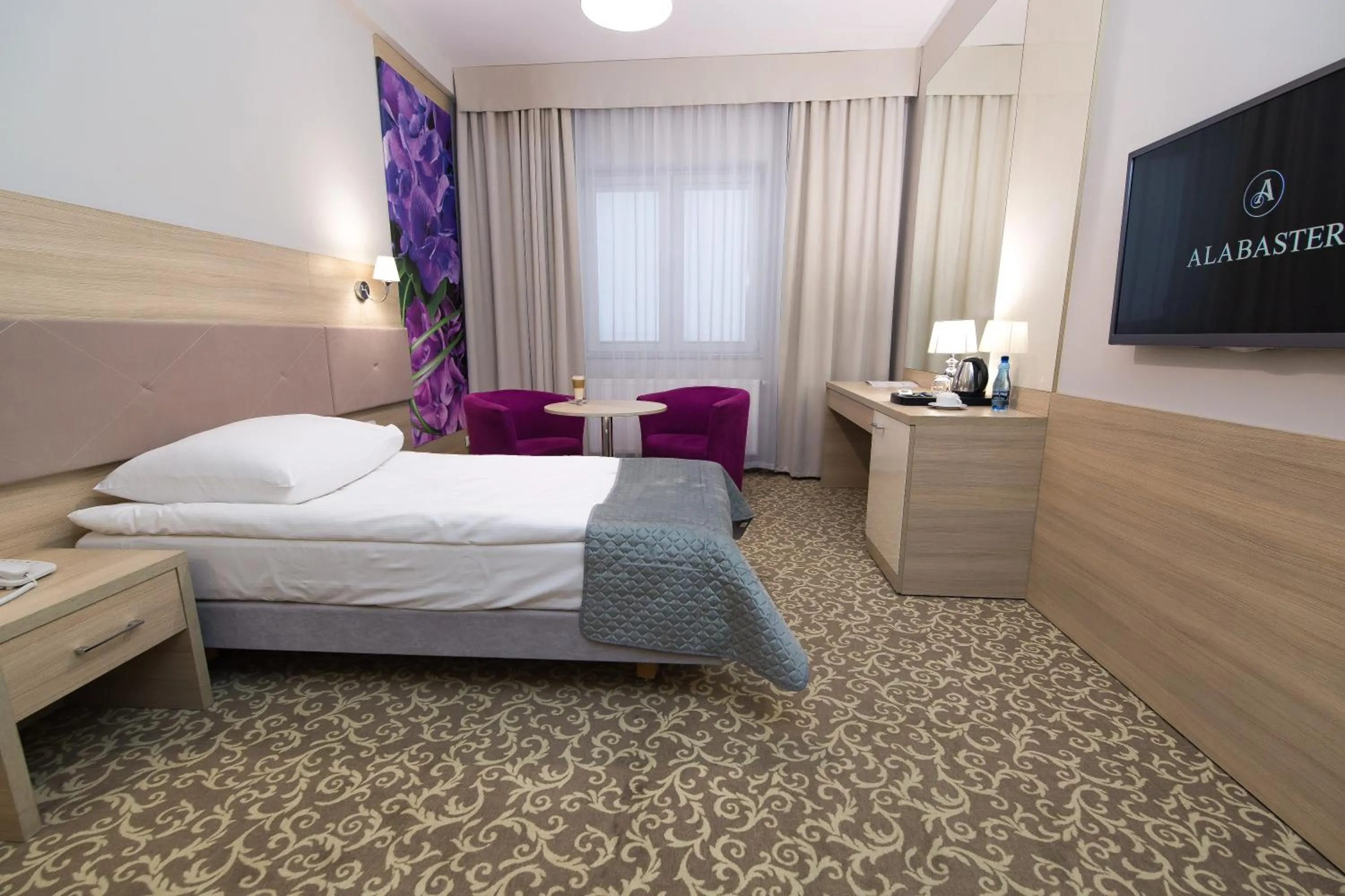 Photo of the whole room, Bed in Alabaster Rezydencja