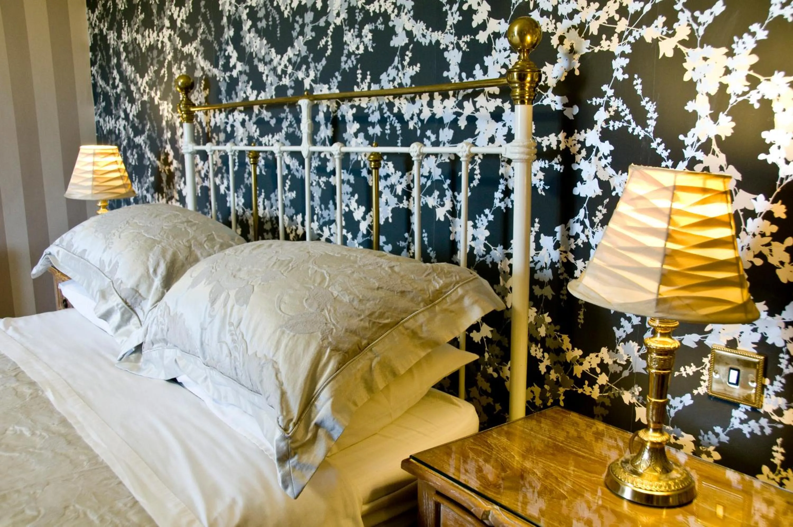 Bed in Albright Hussey Manor