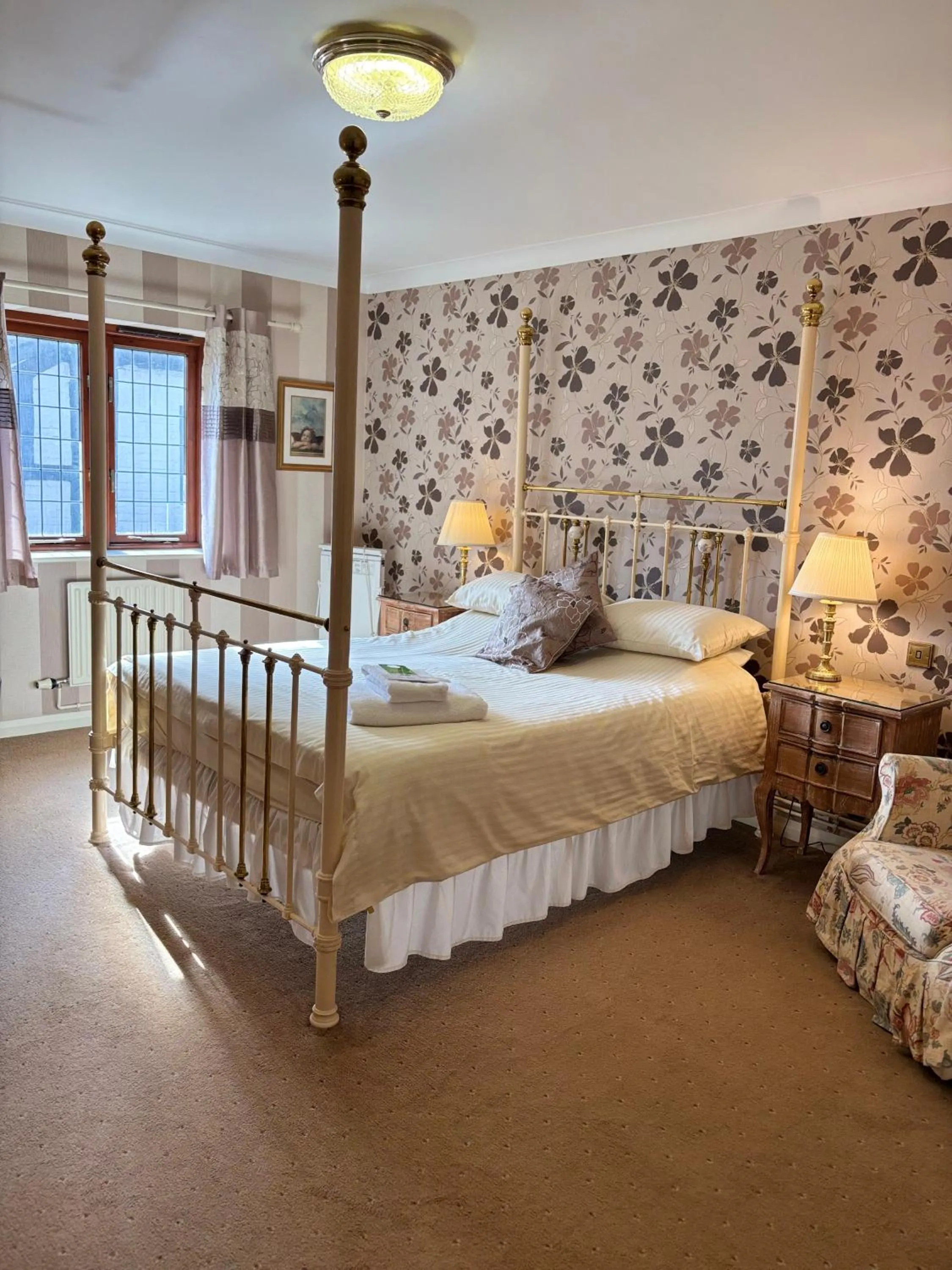Bedroom, Bed in Albright Hussey Manor