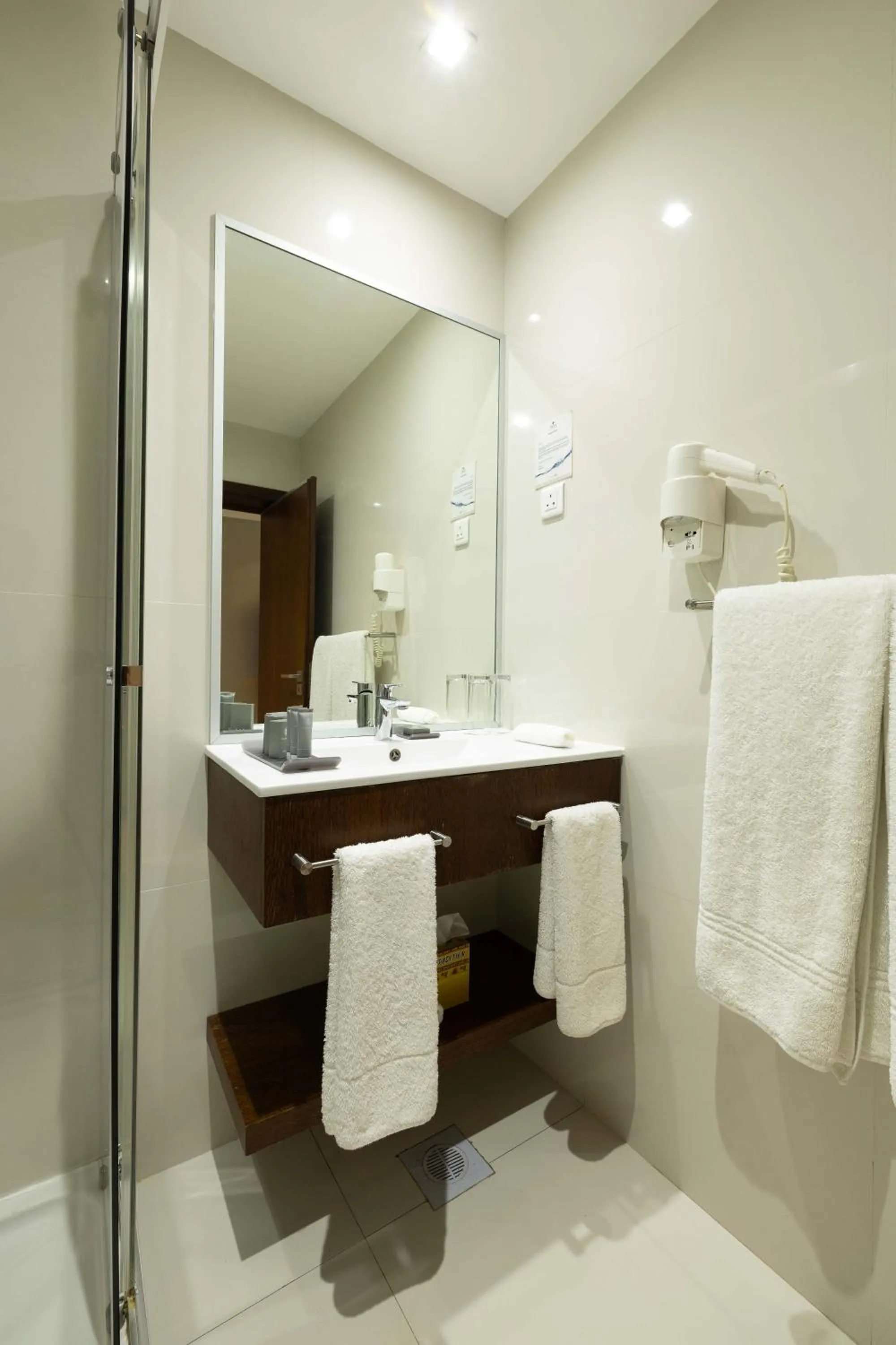 Bathroom in Fiesta Residences Boutique Hotel and Serviced Apartments.