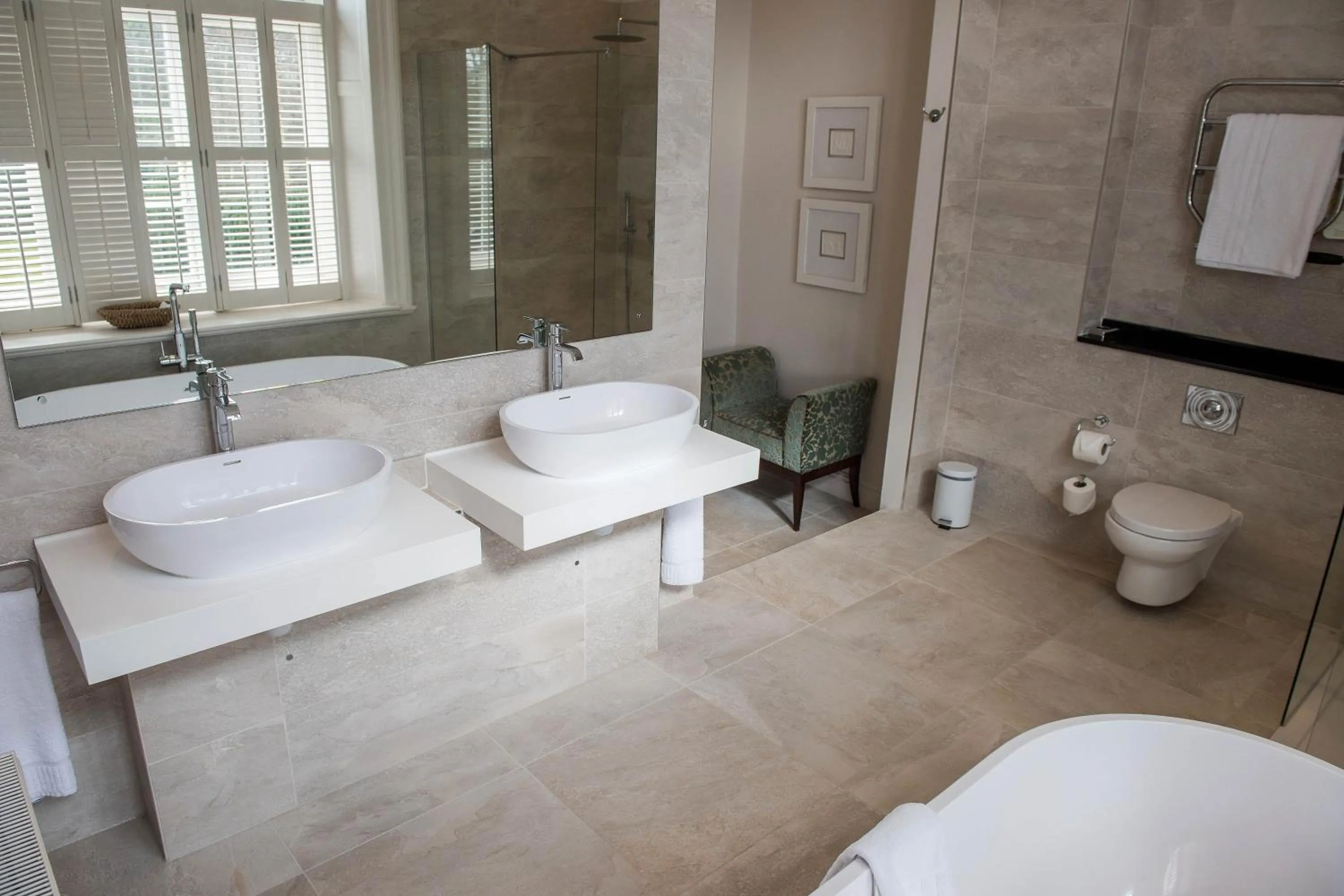 Bathroom in Albrighton Hall Hotel and Spa, a member of Radisson Individuals