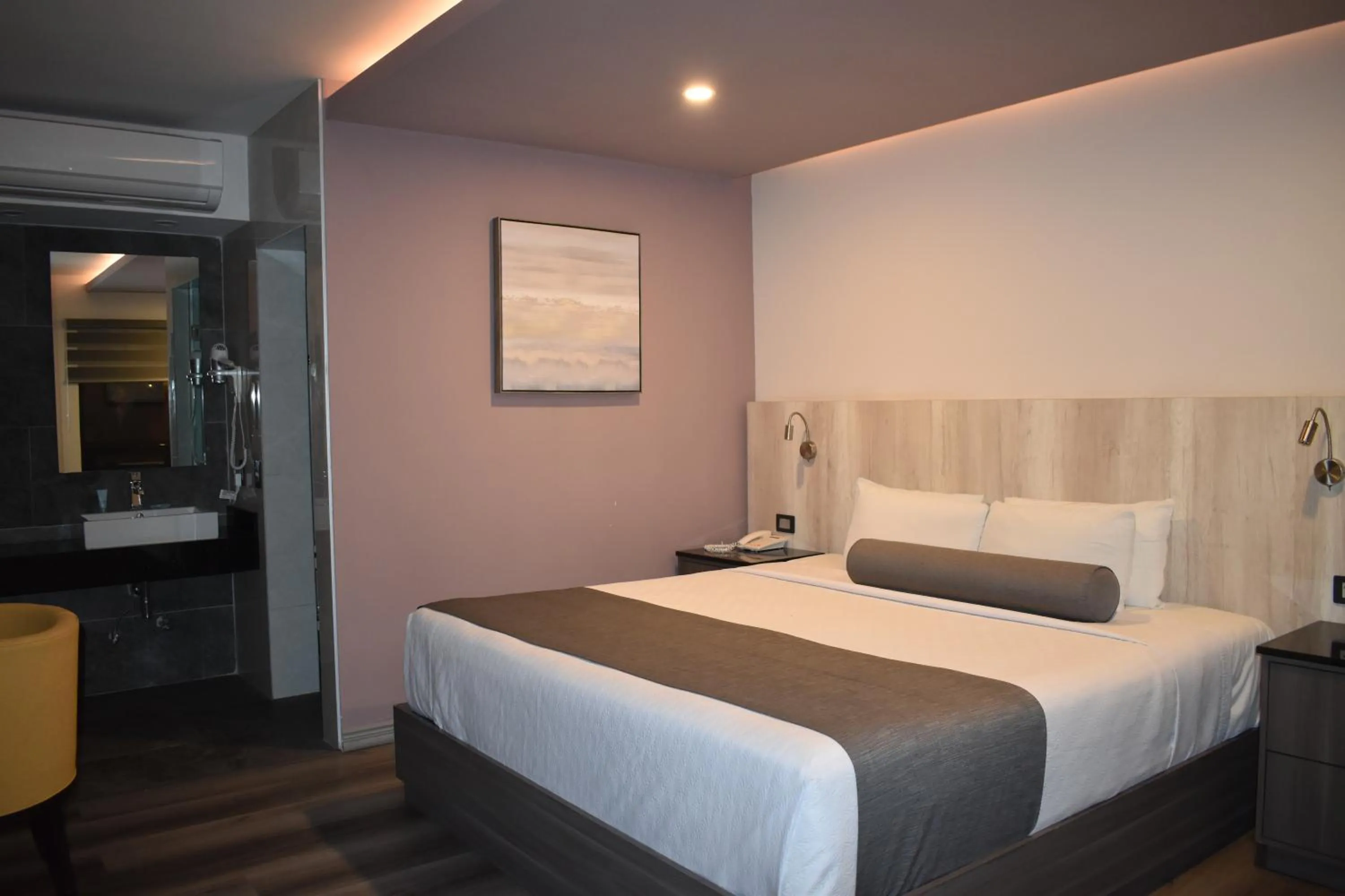 Bedroom, Bed in Hotel Frontiere Tijuana