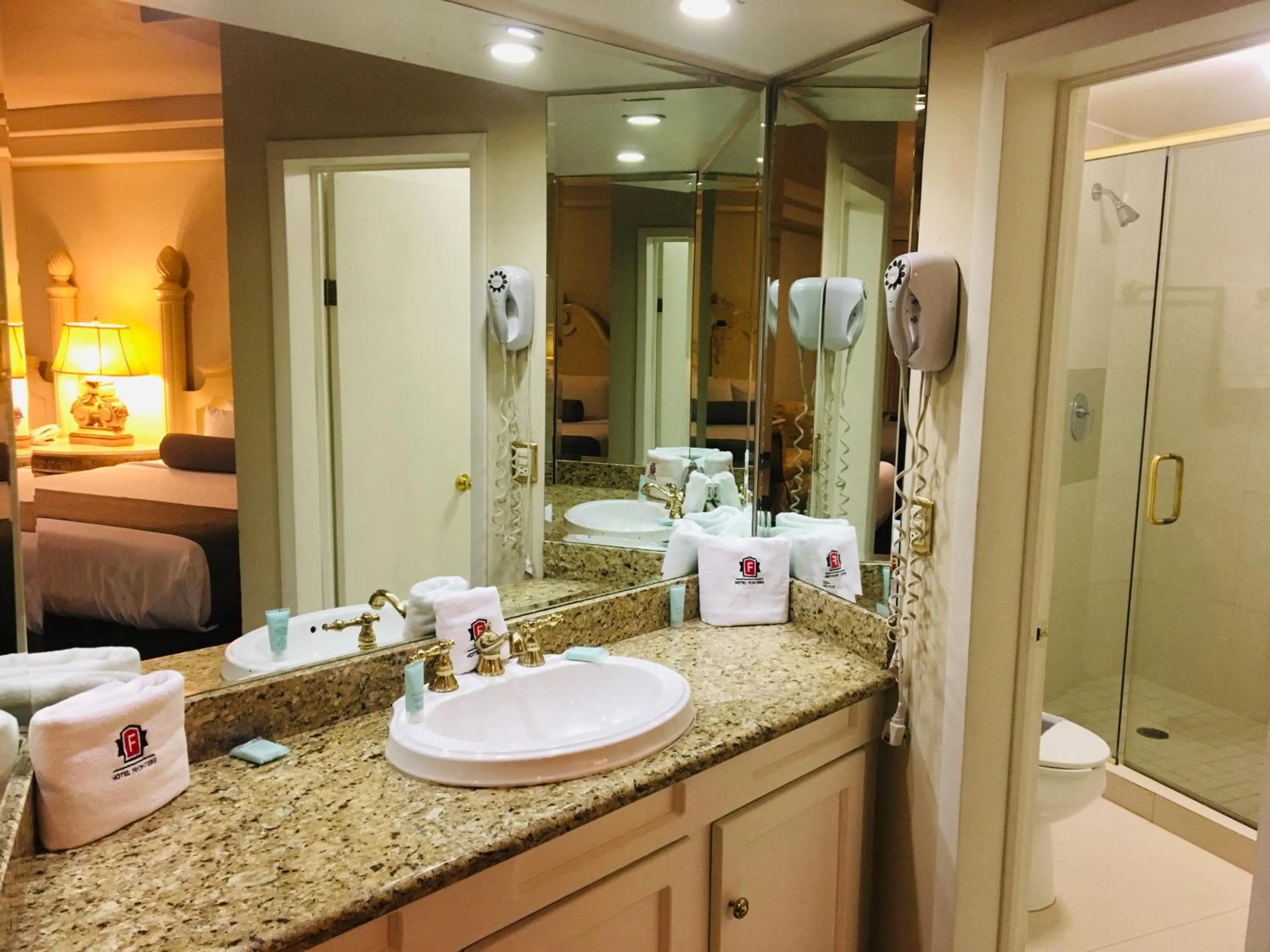 Bathroom in Hotel Frontiere Tijuana