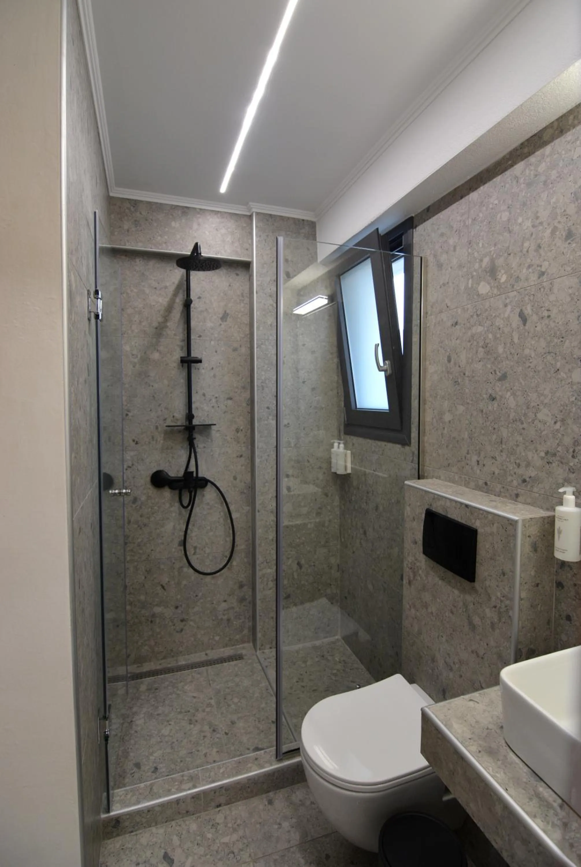 Shower in Mavili Luxury Apartments