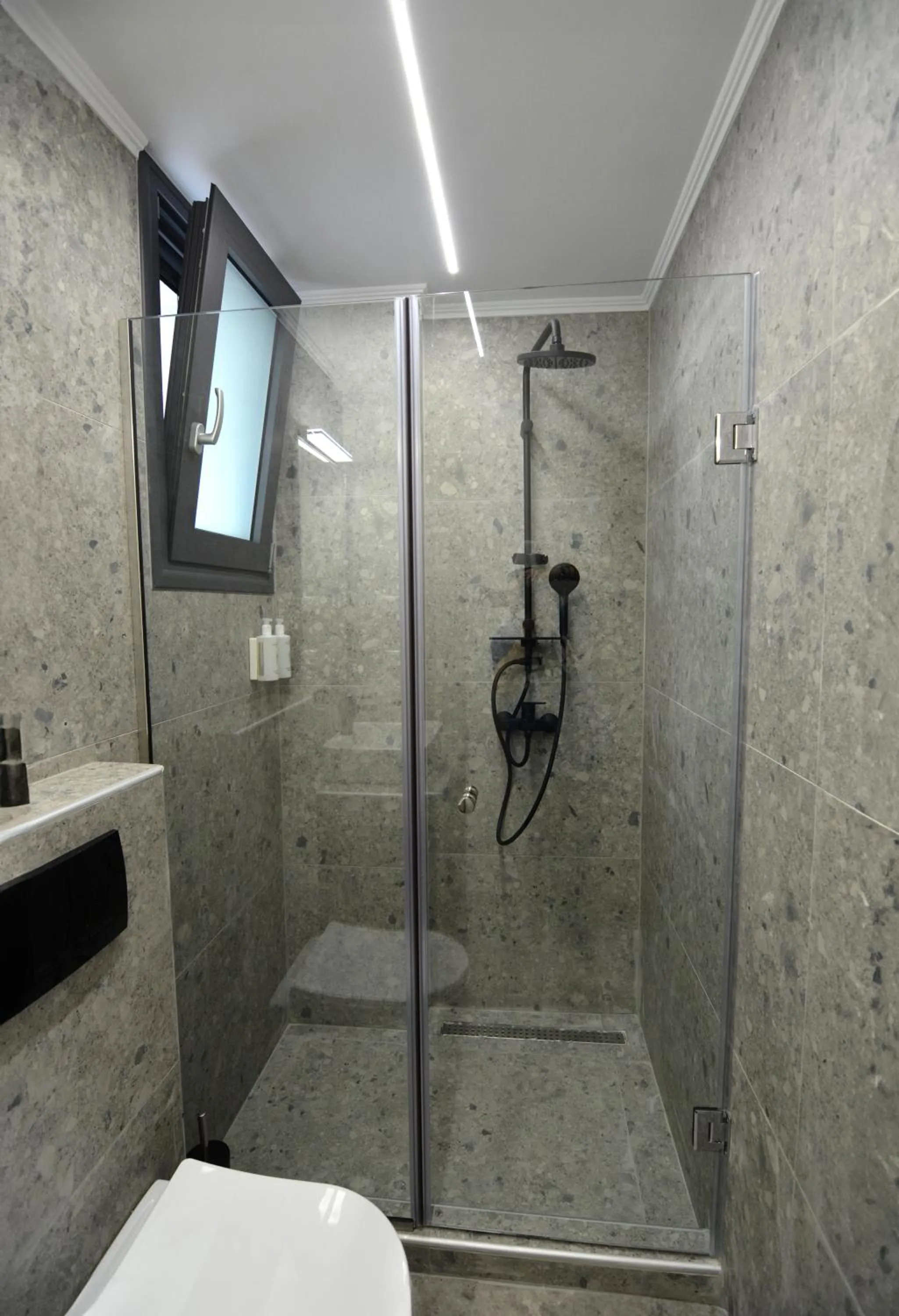 Shower in Mavili Luxury Apartments