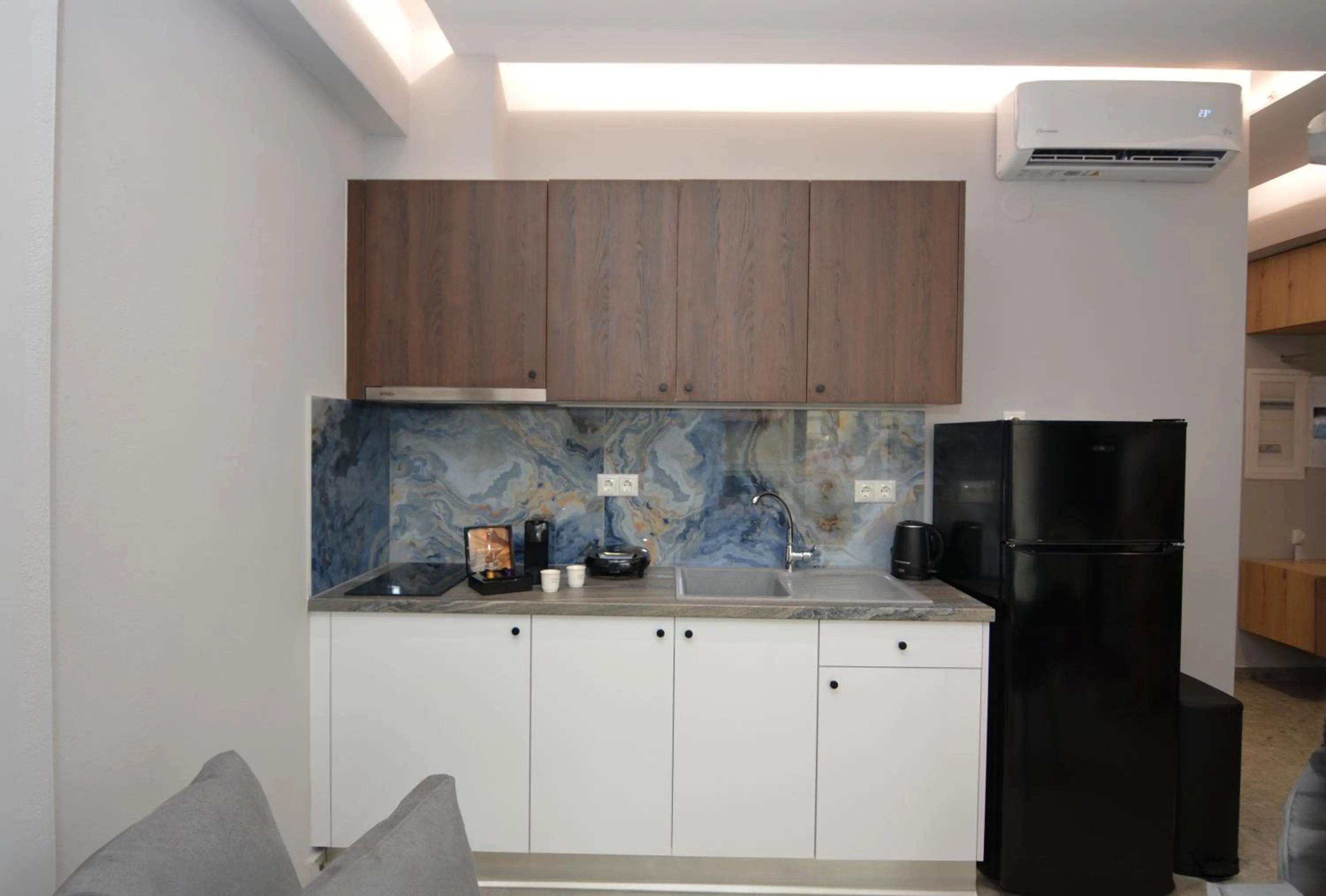 TV and multimedia in Mavili Luxury Apartments