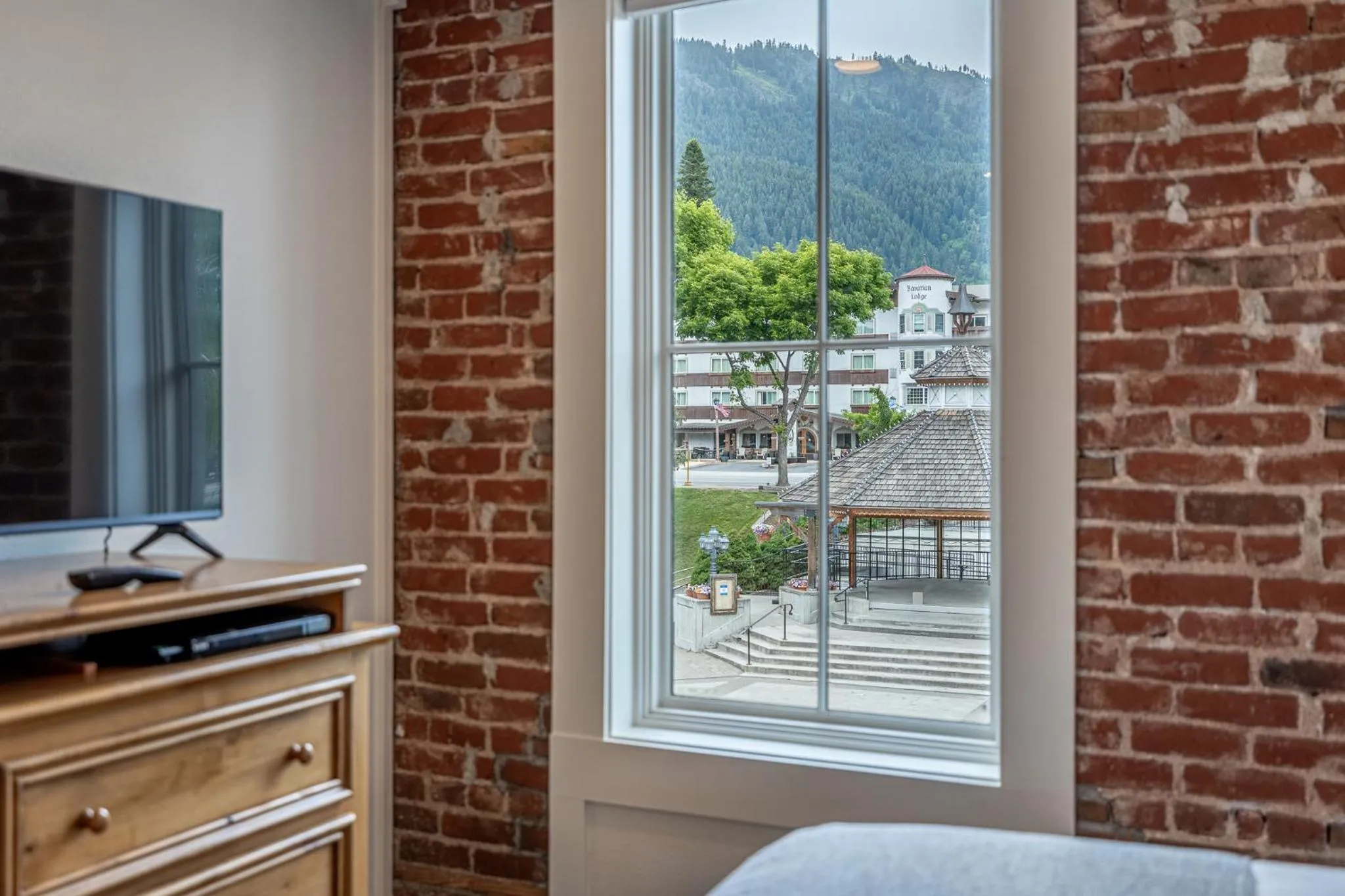 Mountain view in Bavarian Lodge Suites