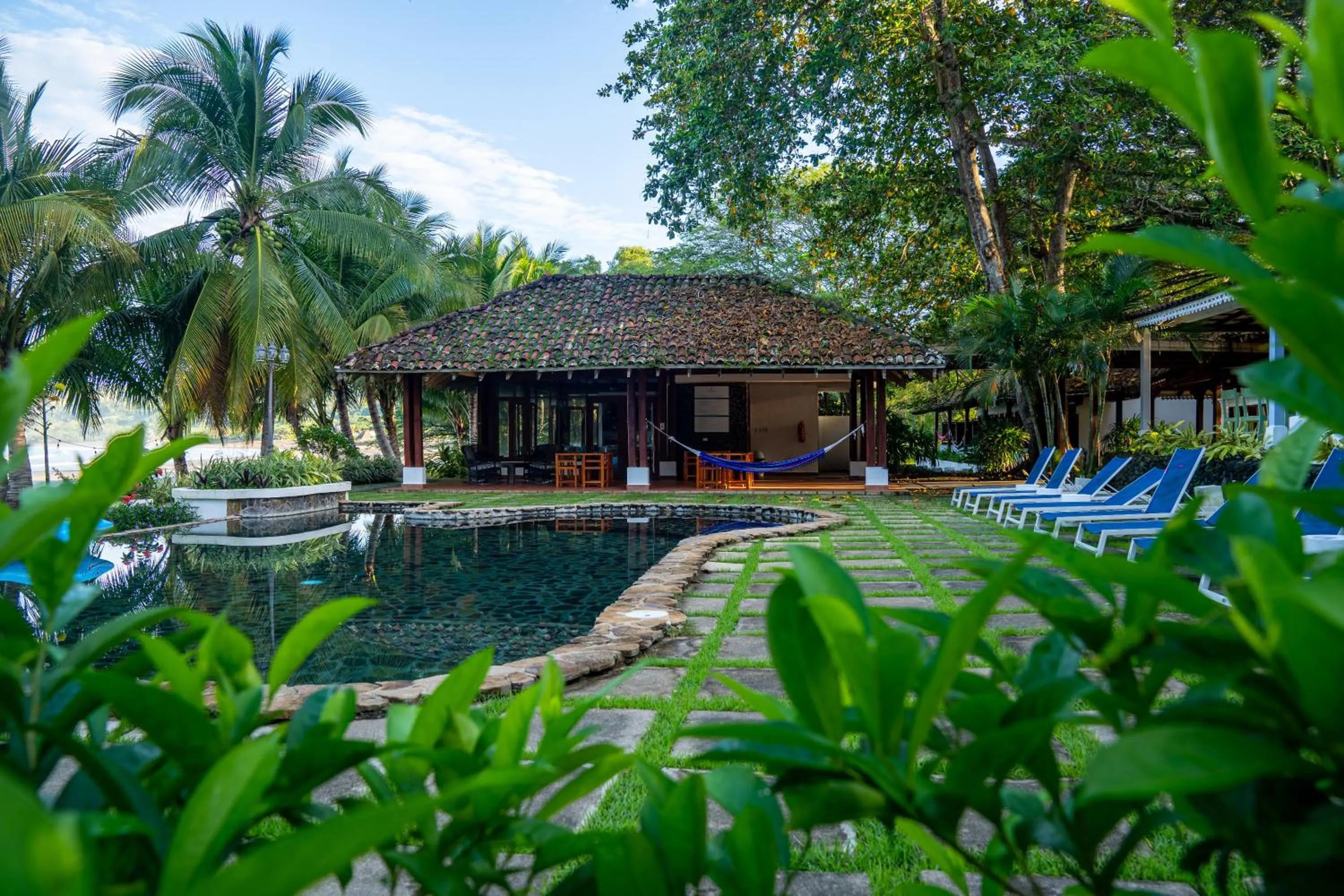 Swimming pool in Villa Marina Hotel