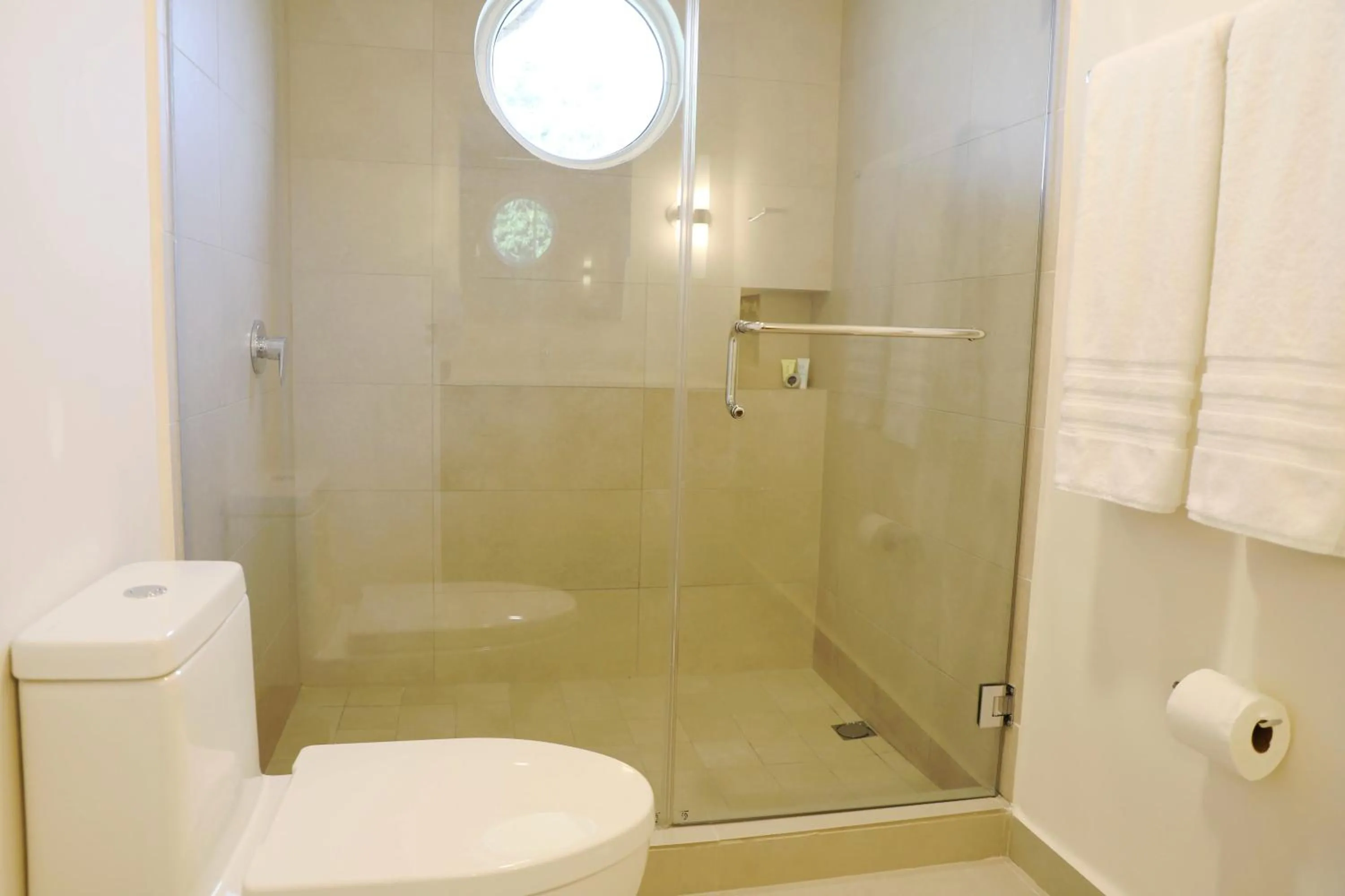 Shower in Villa Marina Hotel