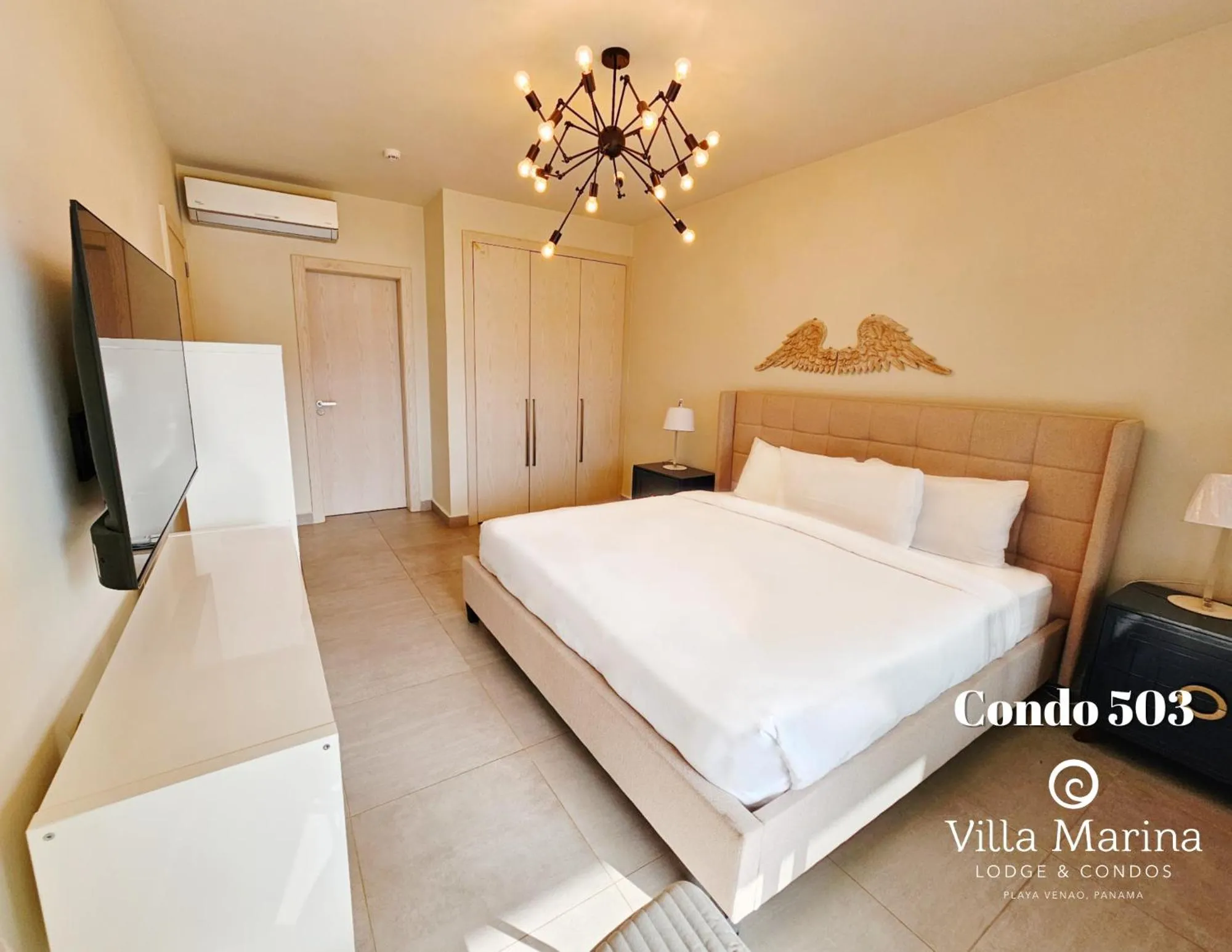 Bed in Villa Marina Hotel