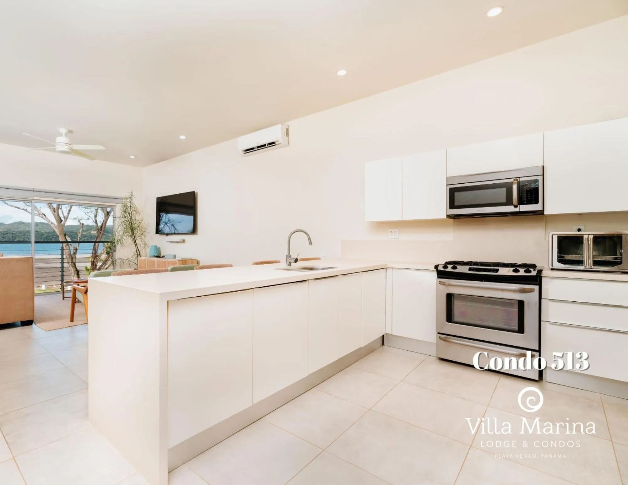 kitchen in Villa Marina Hotel