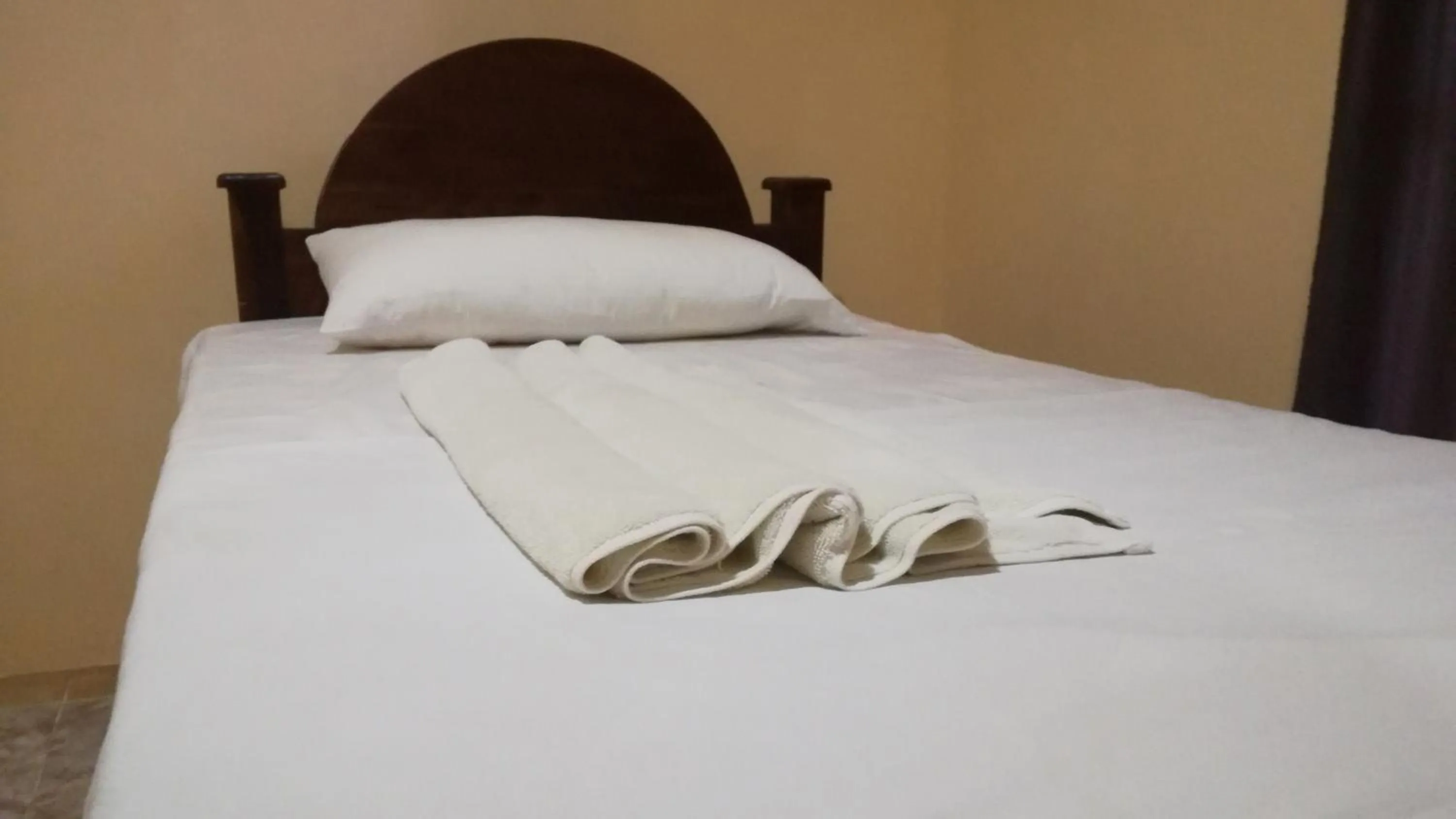 Bed in Sigiri Forest View