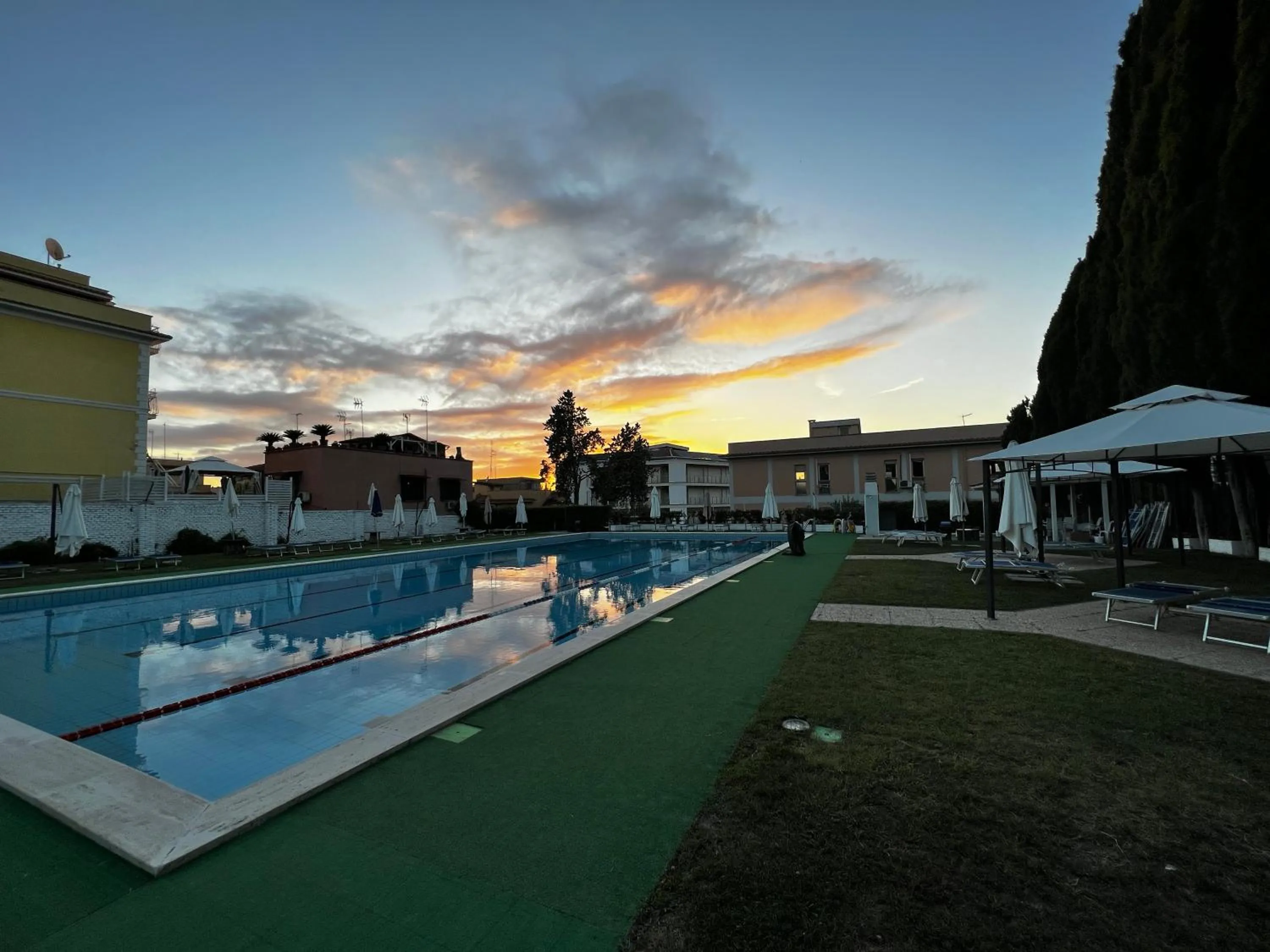 Pool view in Parco Tirreno Hotel
