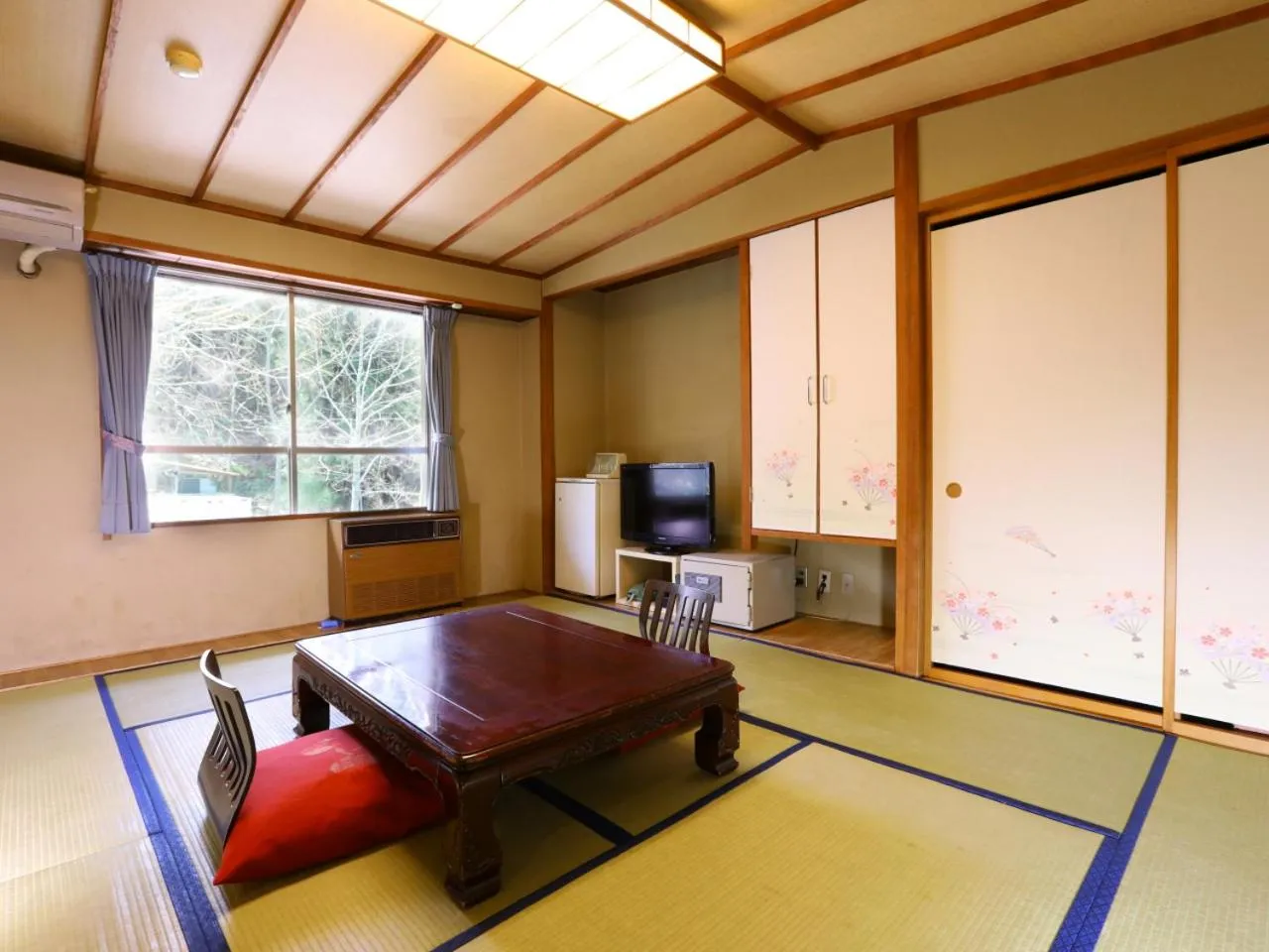 Inner courtyard view in Hotel Housei