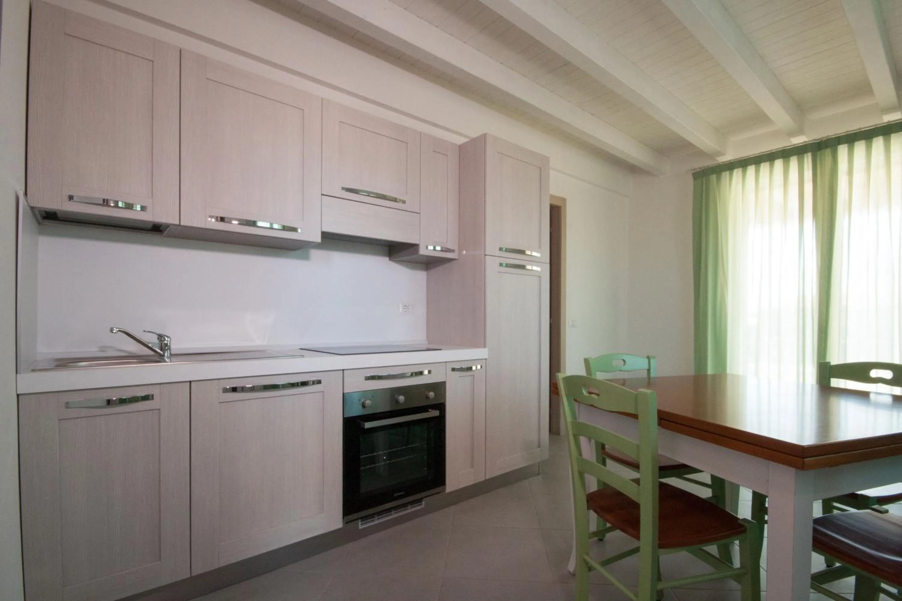 Kitchen or kitchenette in La Residenza del Golfo