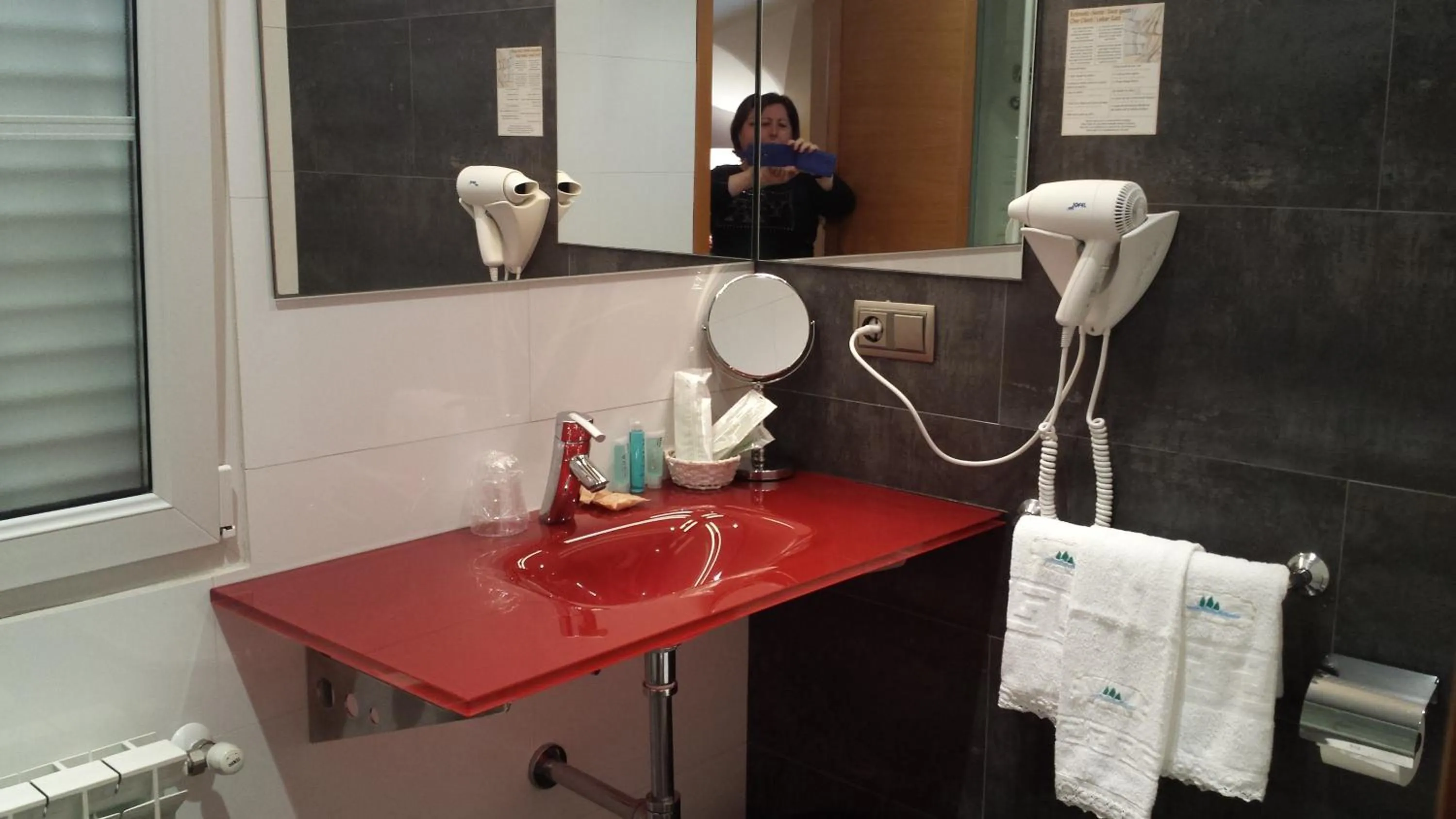 Bathroom in Hotel Viento del Norte