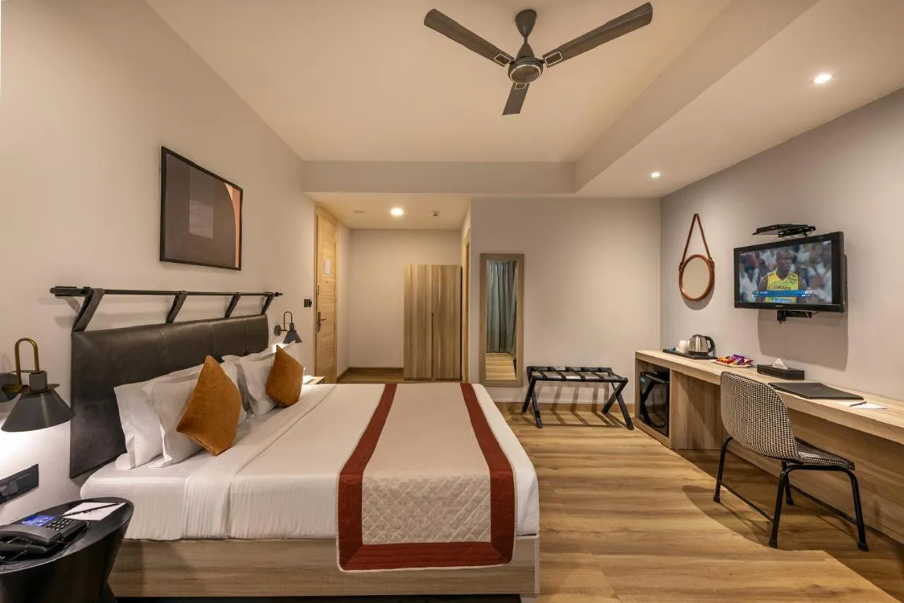 Bed in Comfort Inn Grand, Kaushambi