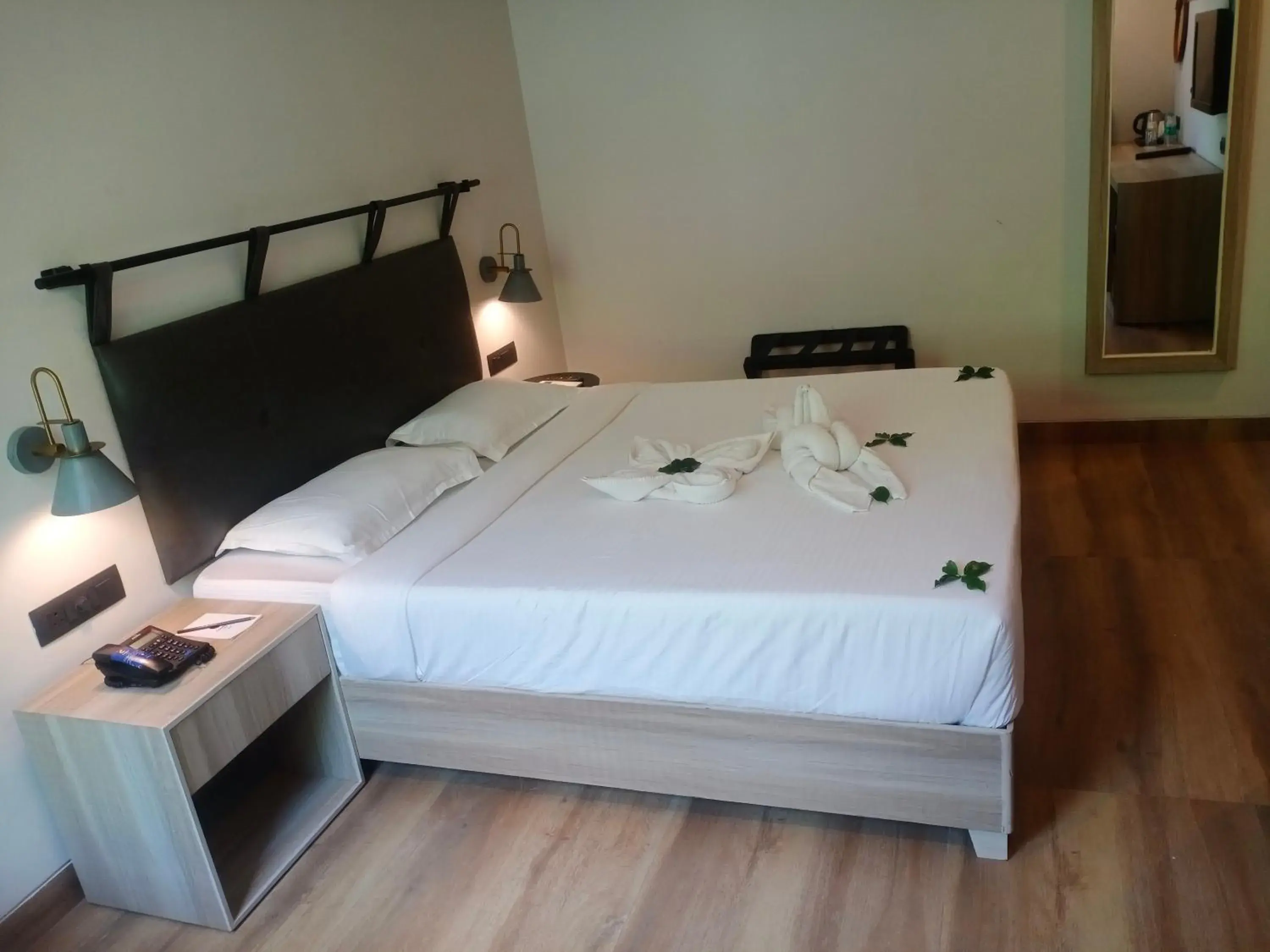 Economy Double Room - single occupancy in Comfort Inn Grand, Kaushambi Economy Double Room - single occupancy in Comfort Inn Grand, Kaushambi