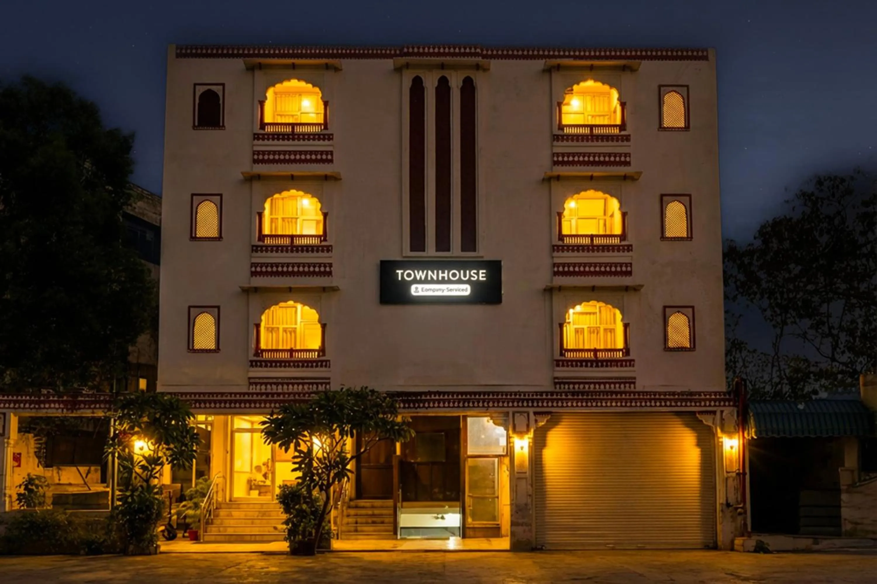 Facade/entrance in Townhouse Chandpole Metro Station Formerly Hotel Raghuraj Palace