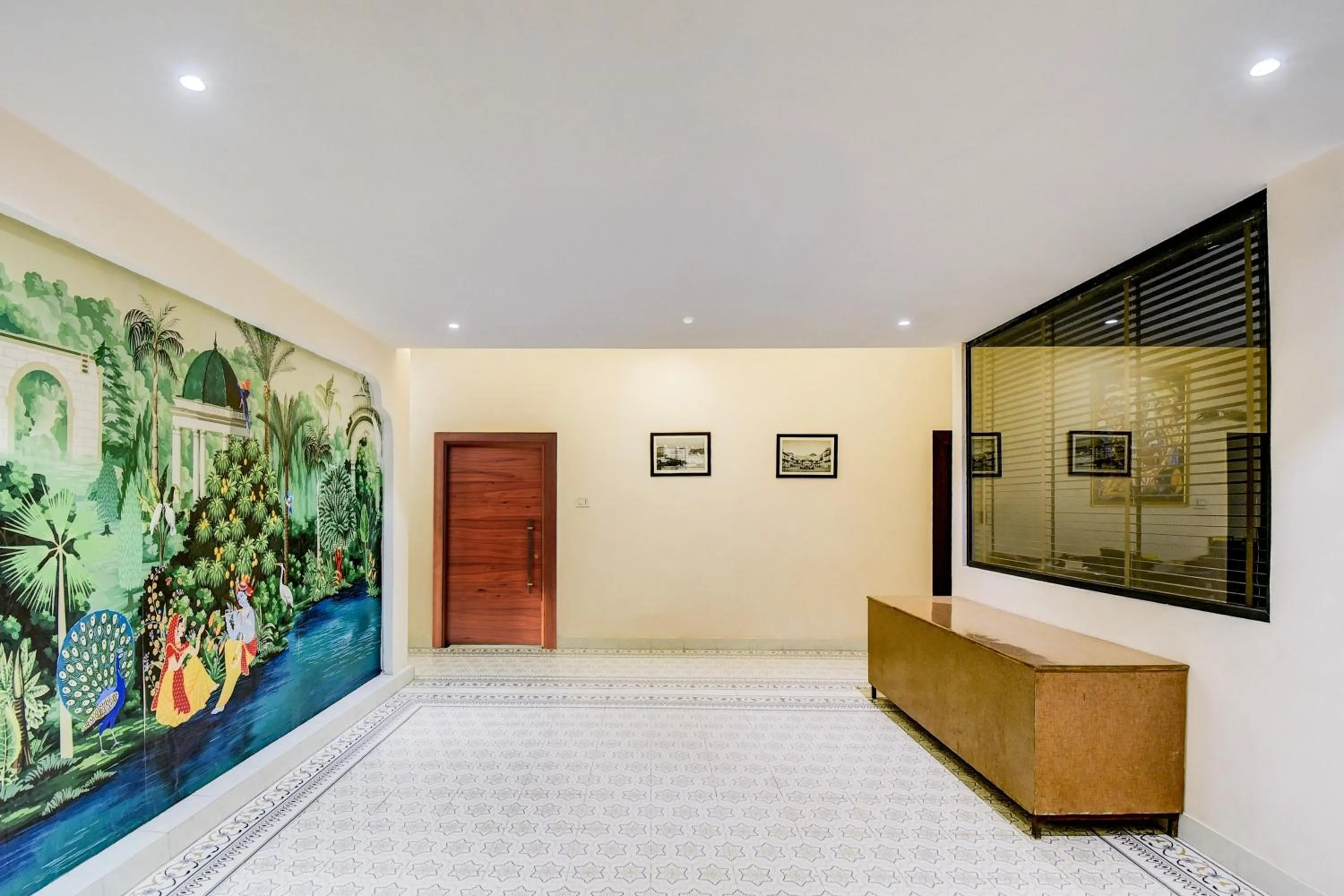 Lobby or reception in Townhouse Chandpole Metro Station Formerly Hotel Raghuraj Palace