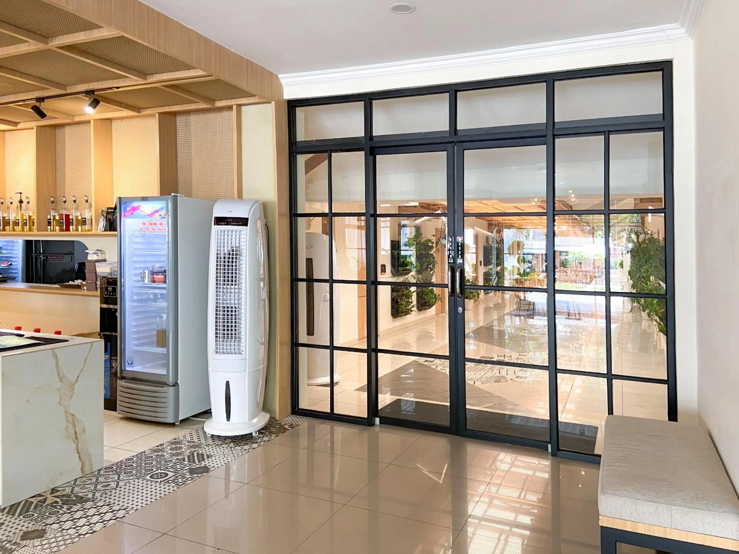 Restaurant/places to eat in Masri Living by Daphna Management