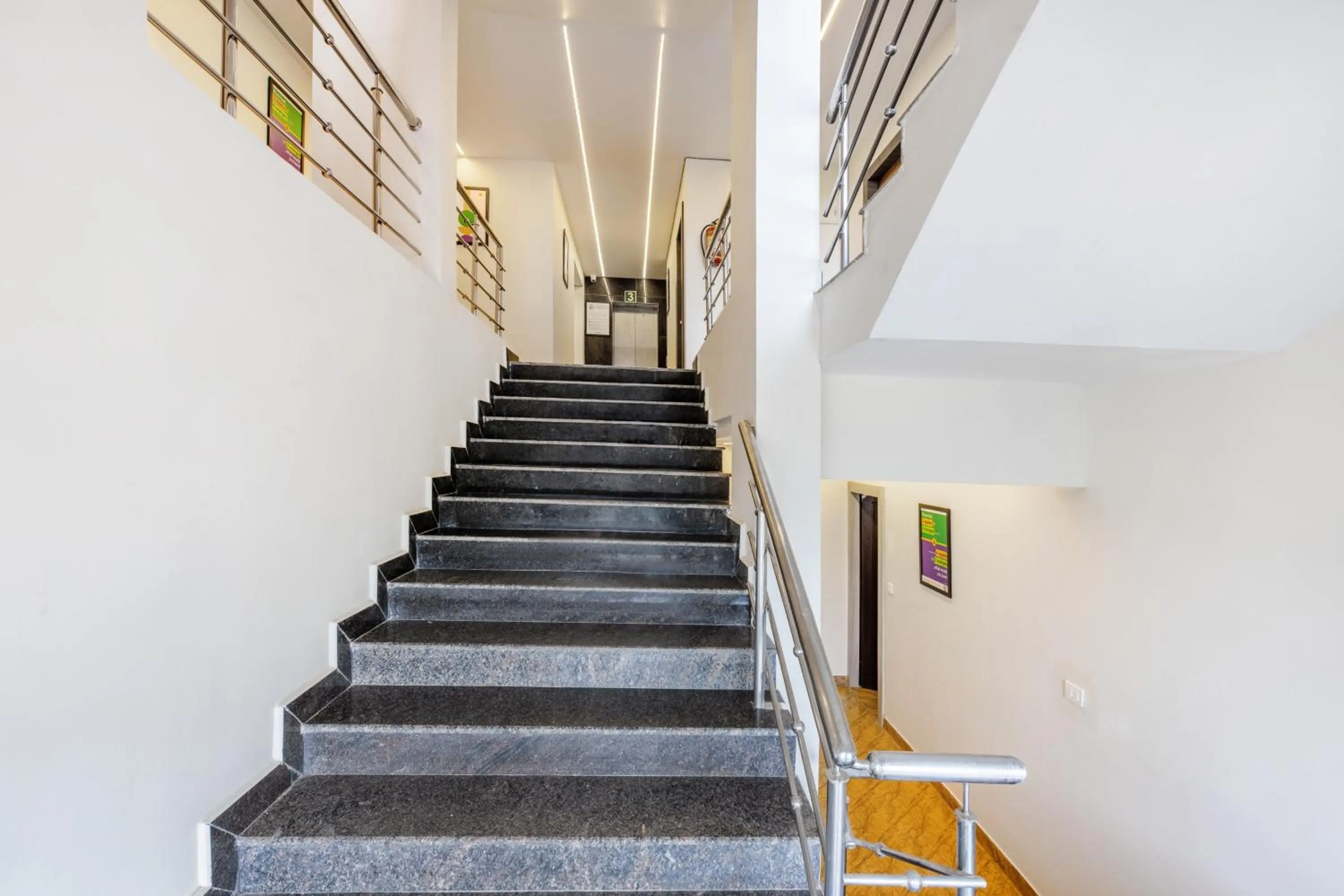 Lobby or reception in Treebo Sky City Grand, 5 Min From Mangalore Airport