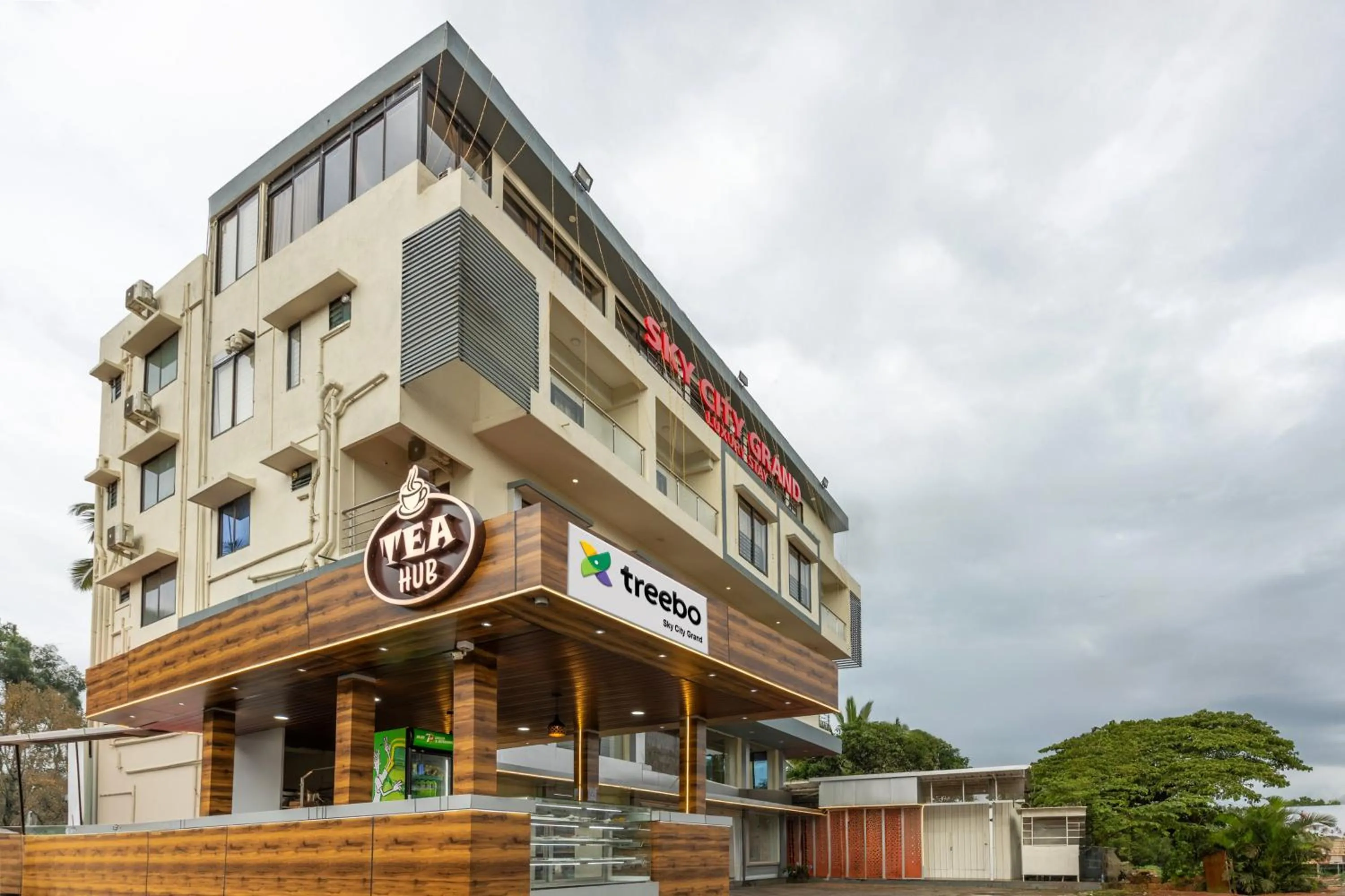 Facade/entrance in Treebo Sky City Grand, 5 Min From Mangalore Airport