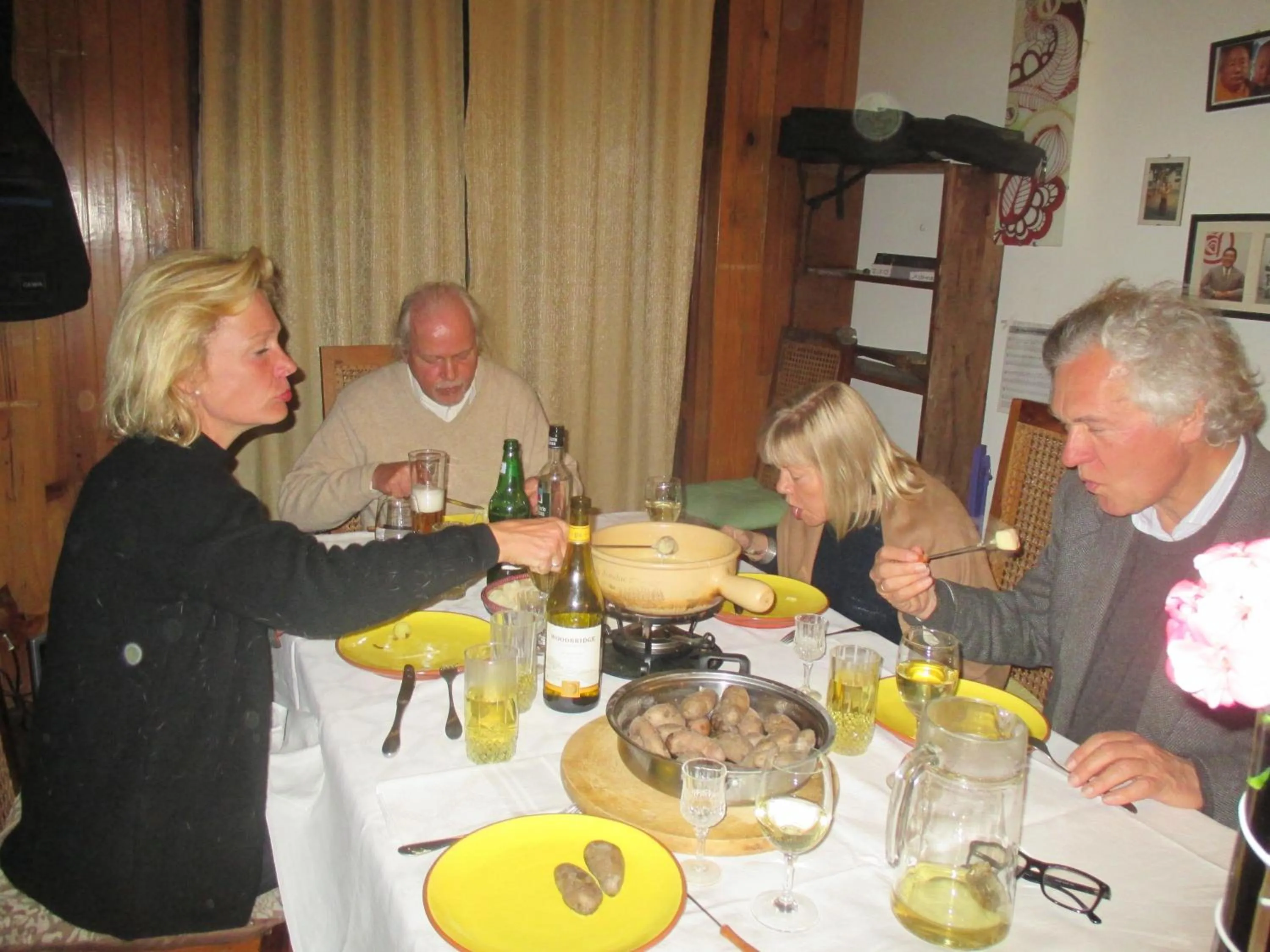 Restaurant/places to eat in Hotel Swiss