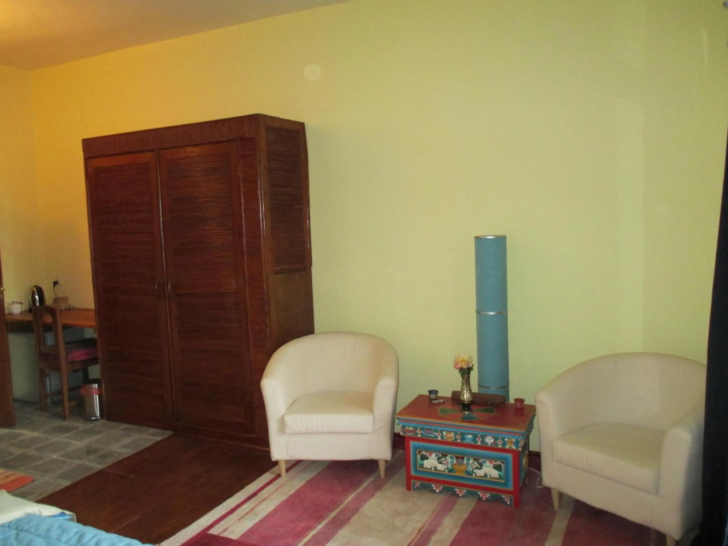 Seating area in Hotel Swiss